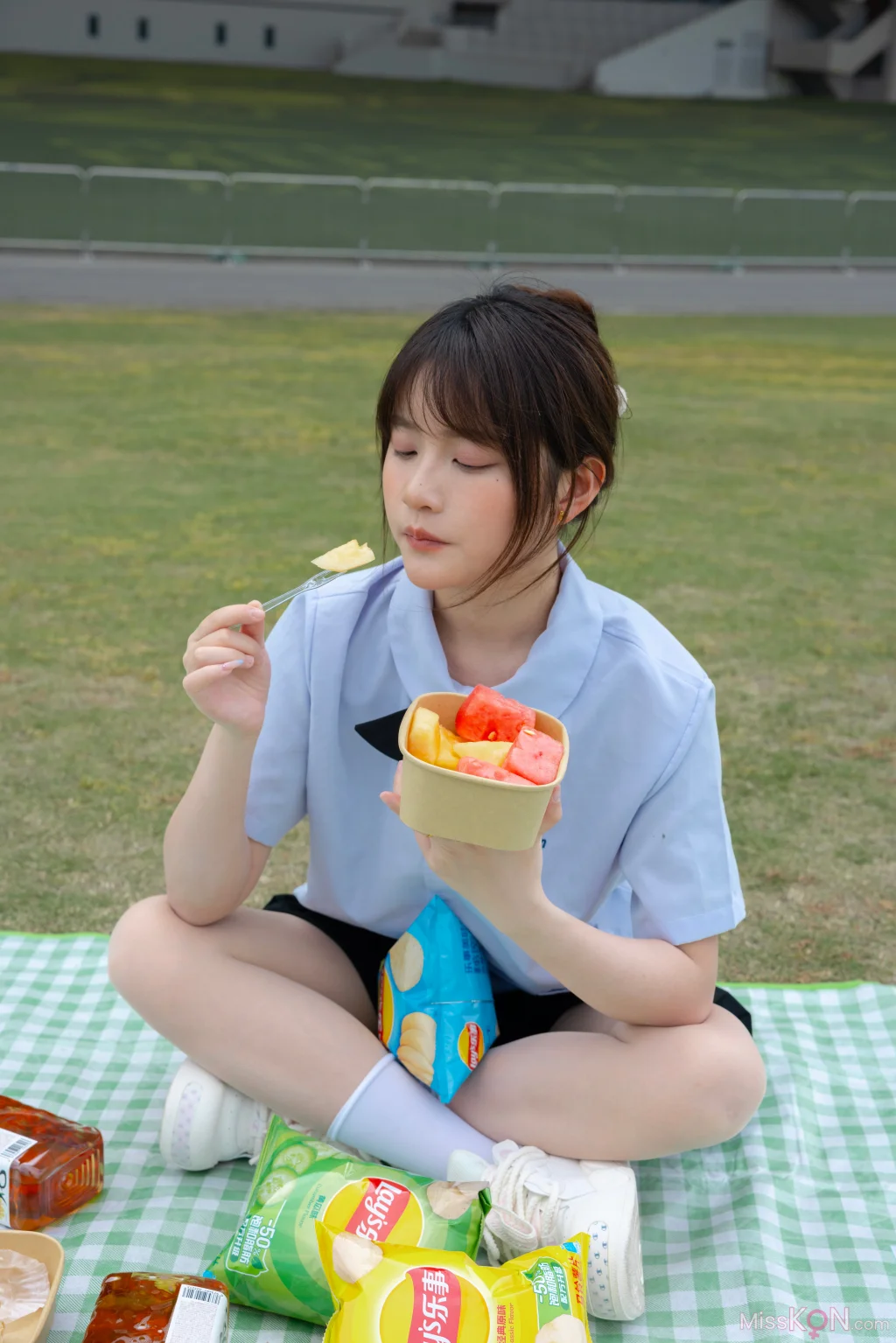 [她们印象] No.009: 小点心 (182 photos + 1 video)