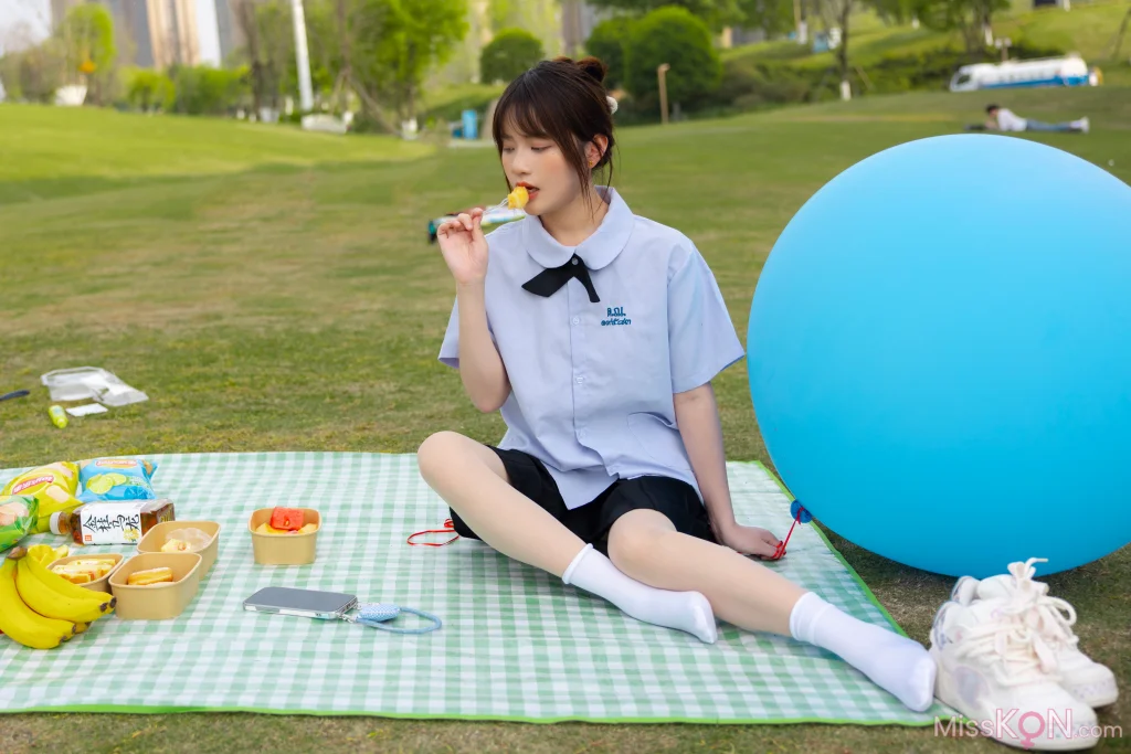 [她们印象] No.009: 小点心 (182 photos + 1 video)