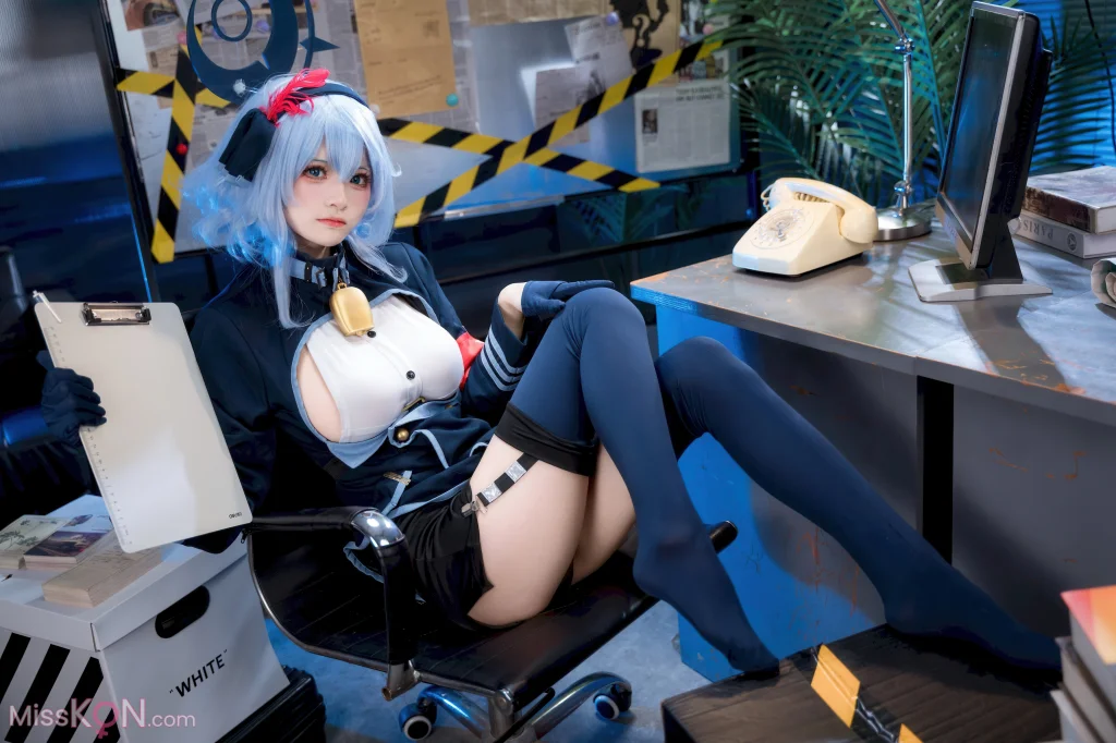 Coser@九柒喵: 蔚蓝档案 天雨亚子 (46 photos)