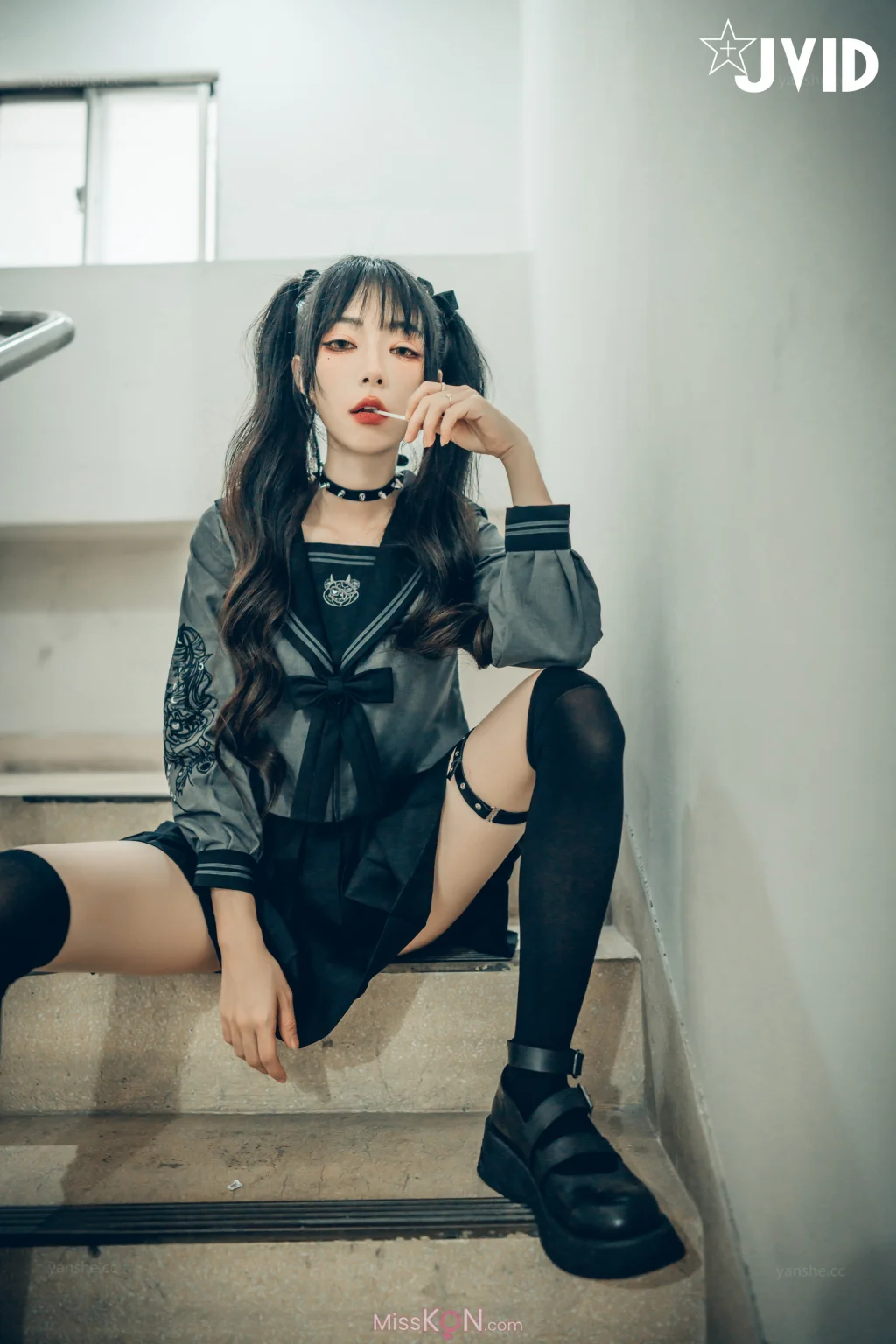 [JVID] 飄飄哥: 色色妄想系列 校花也是大姐頭 (158 photos)