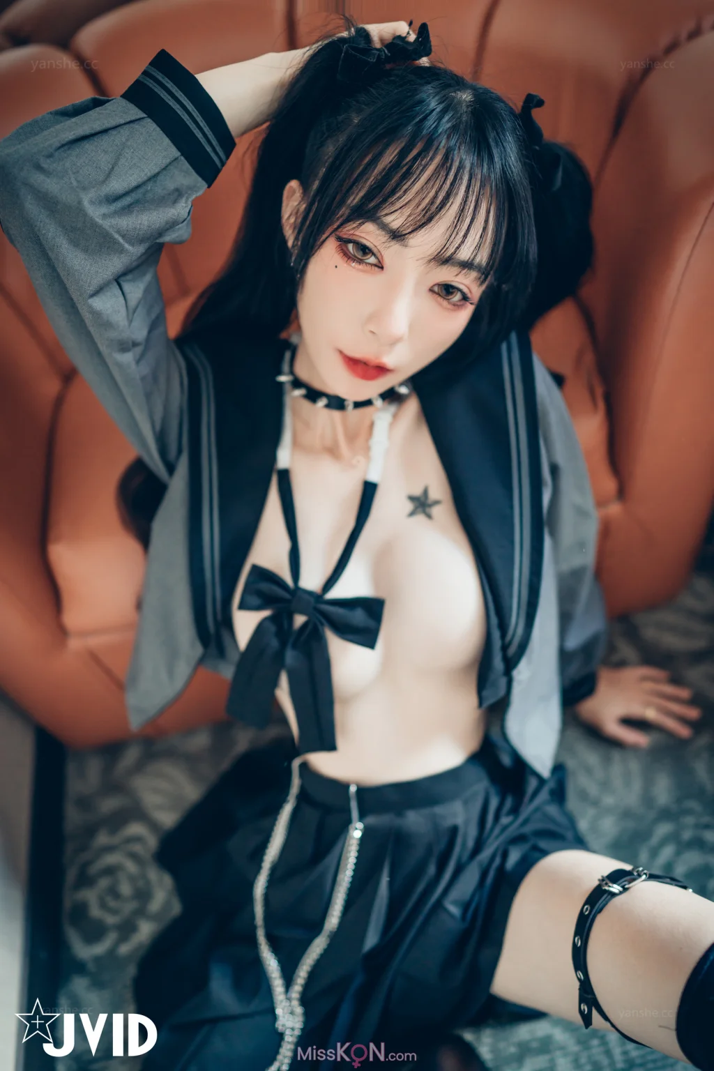 [JVID] 飄飄哥: 色色妄想系列 校花也是大姐頭 (158 photos)