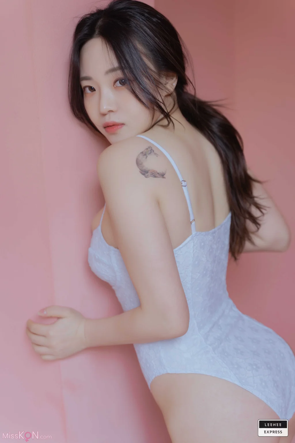 [LE] LEDG-180: Sunny (74 photos)