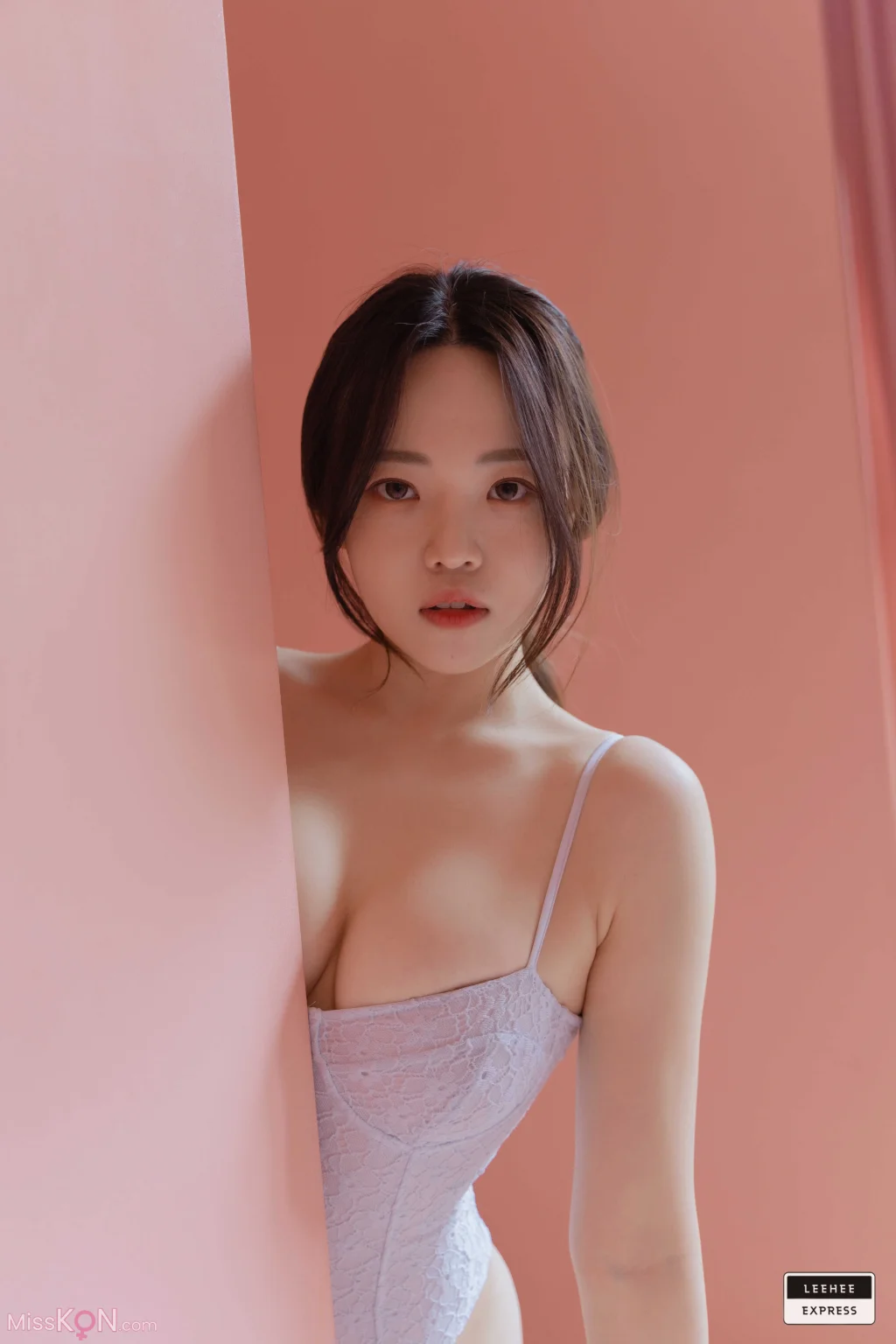 [LE] LEDG-180: Sunny (74 photos)