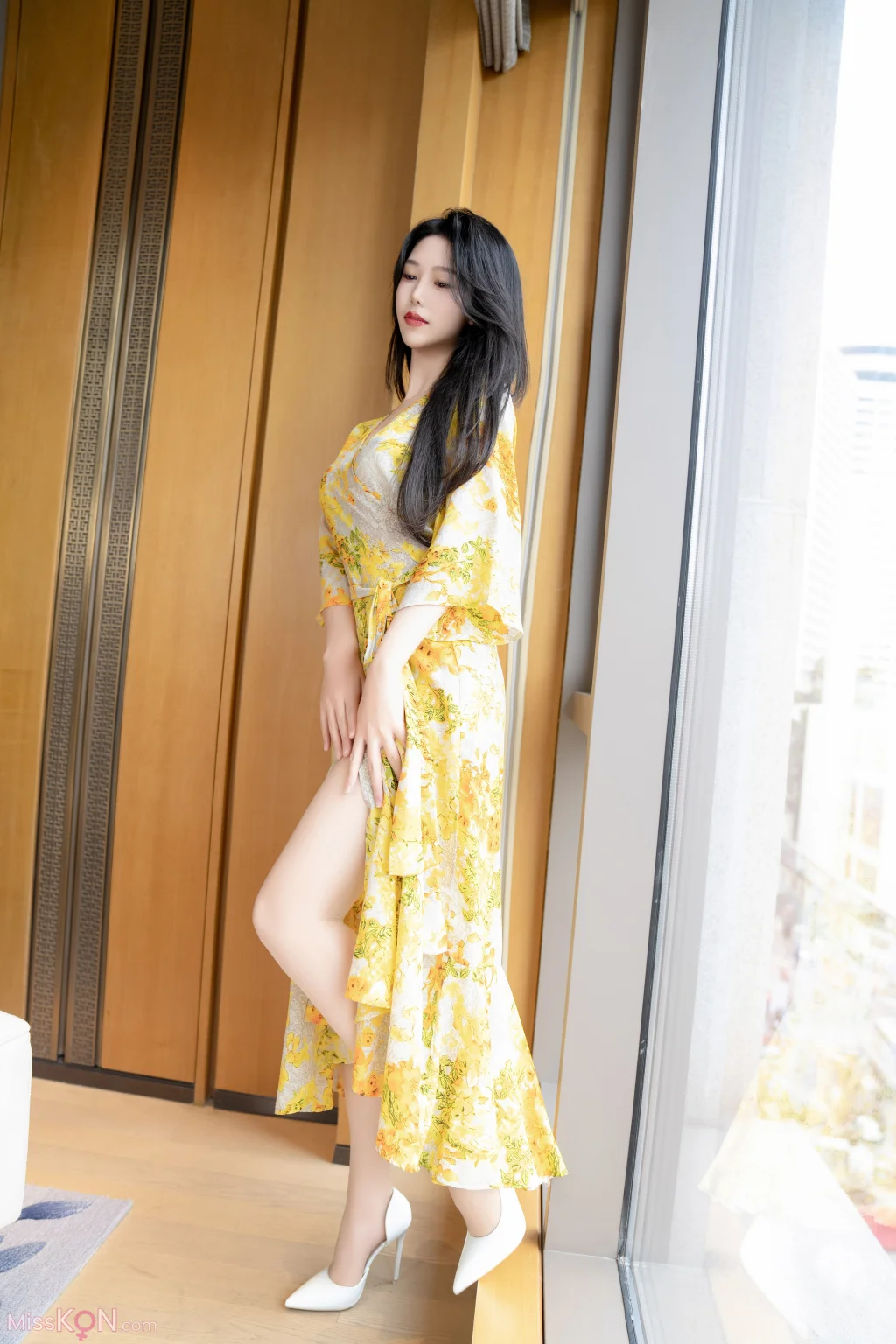 Coser@抖娘-利世: 出轨人妻 (158 photos)