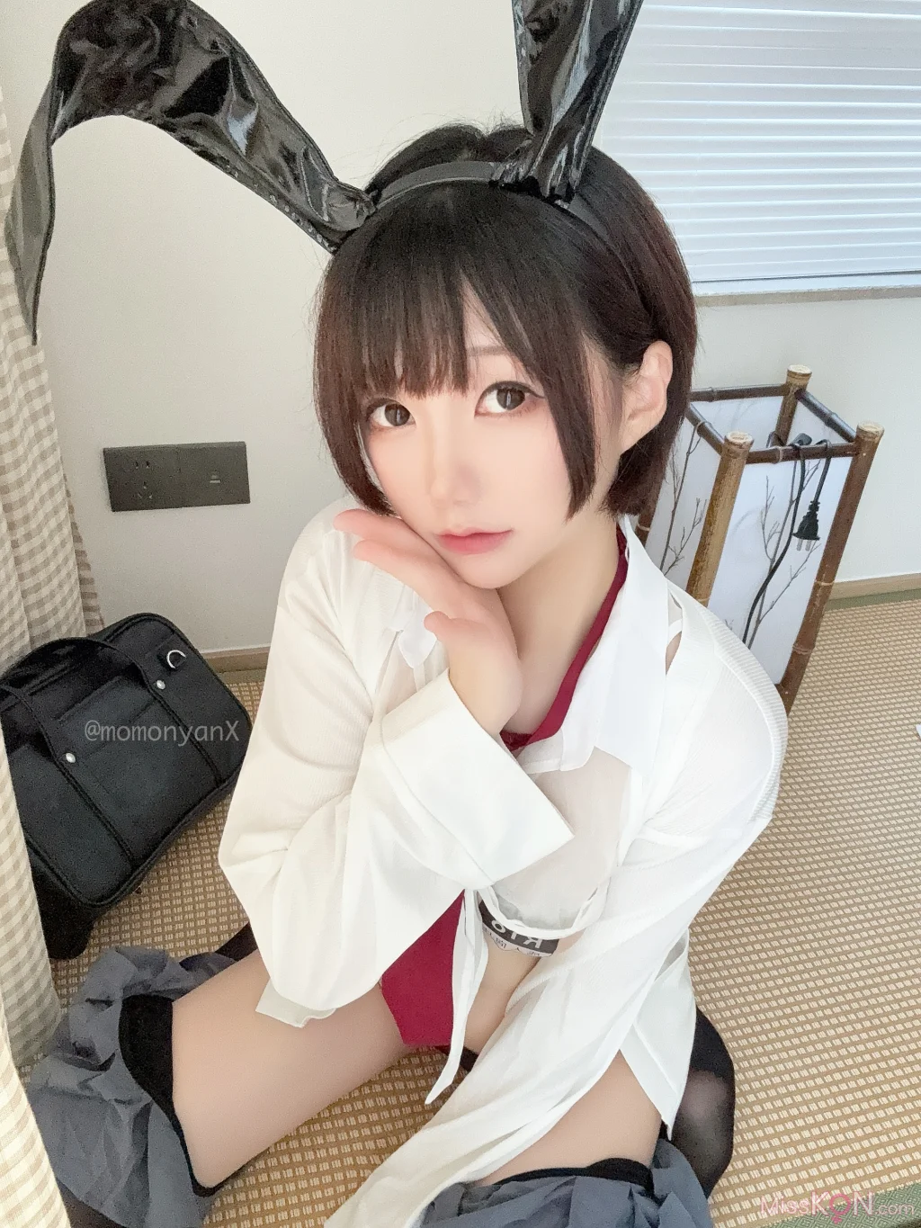 Coser@NAGISA魔物喵: [Fantia]バニーJK (41 photos)