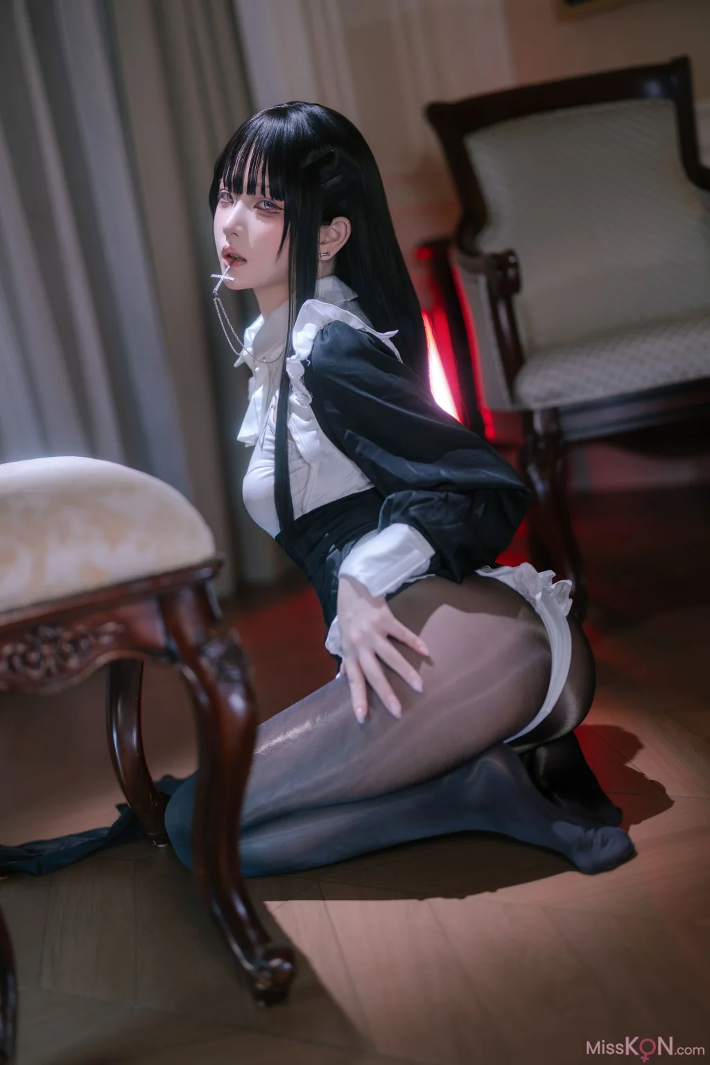 Coser@屿鱼: 黑丝修女 (40 photos) – Page 2