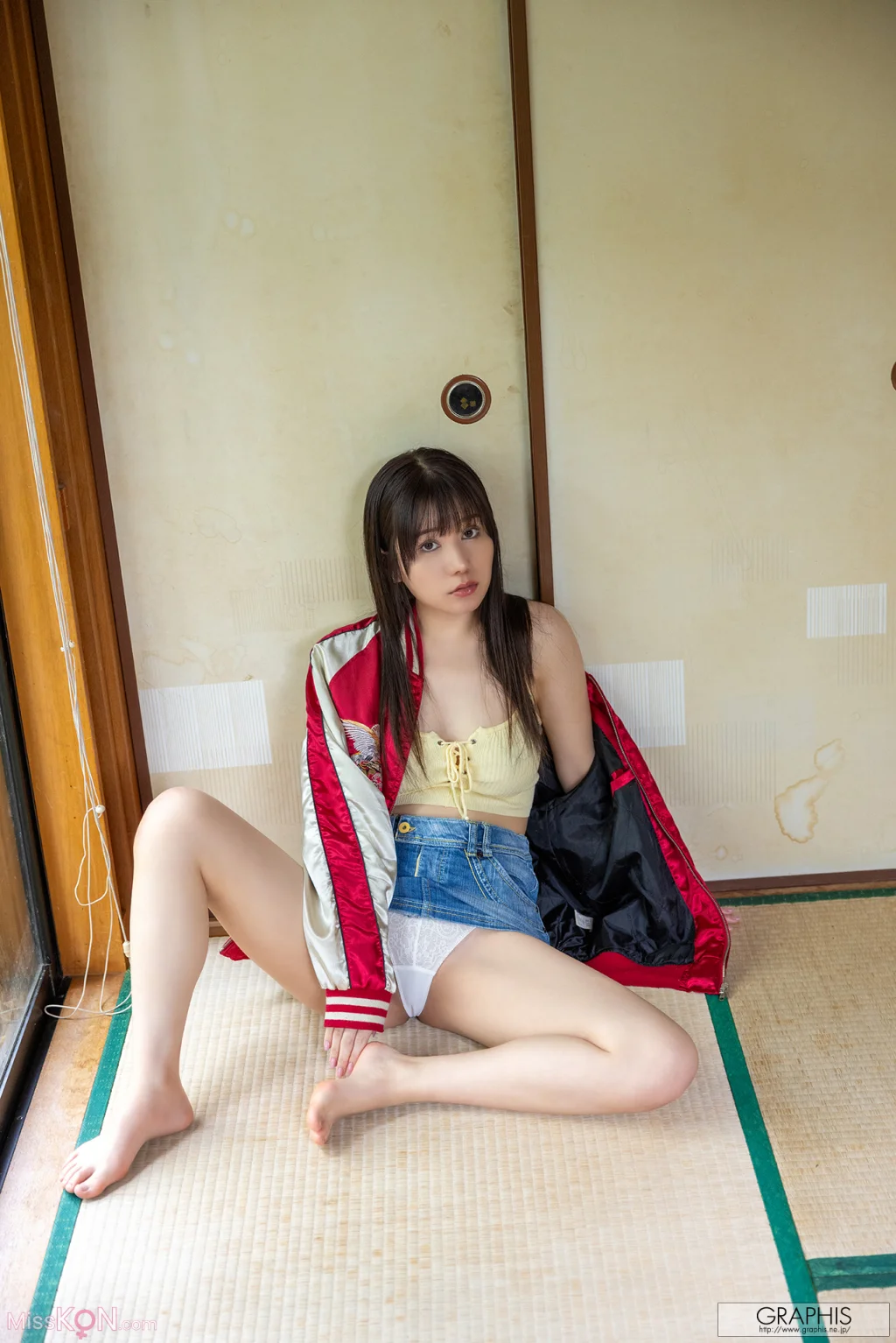[JP] Mei Itsukaichi (五日市芽依): [Graphis] SUMMER SPECIAL 2025 Vacation Vol.4+5 (40 photos)