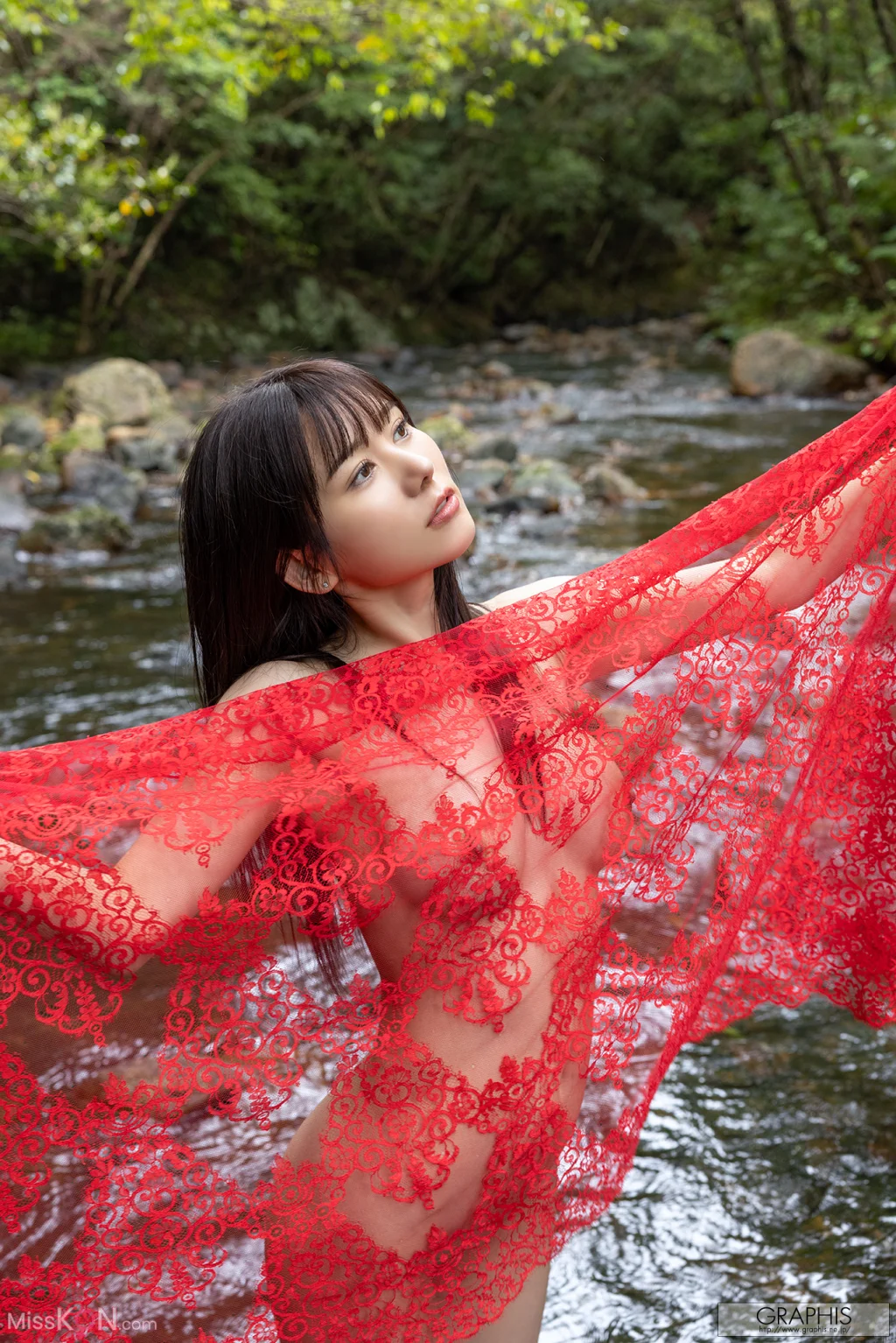 [JP] Mei Itsukaichi (五日市芽依): [Graphis] SUMMER SPECIAL 2025 Vacation Vol.4+5 (40 photos) – Page 3