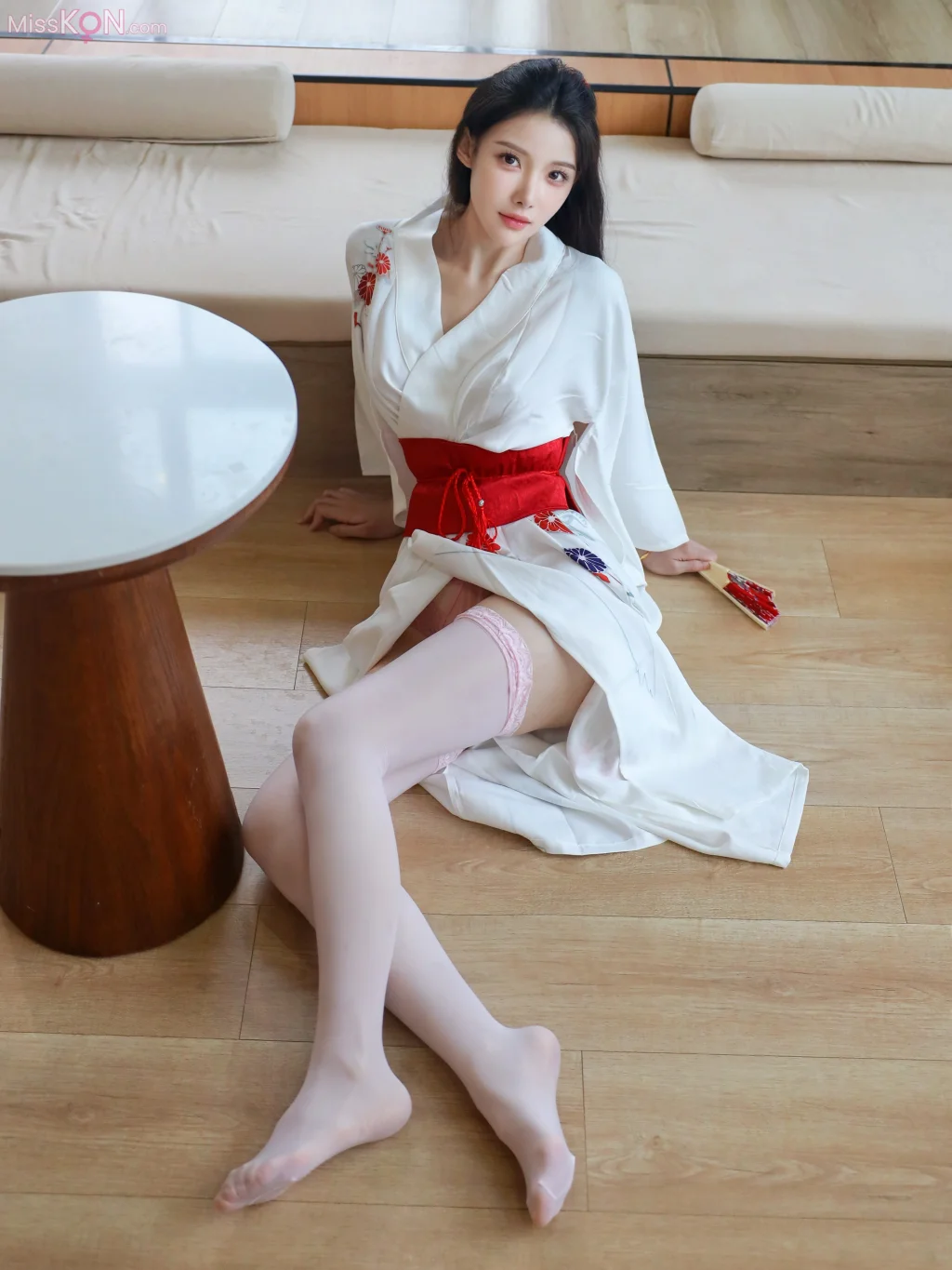 [XR Uncensored] 梨霜儿: R18 秀人网模特 潘金莲 (118 photos)