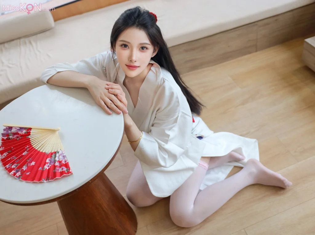 [XR Uncensored] 梨霜儿: R18 秀人网模特 潘金莲 (118 photos)