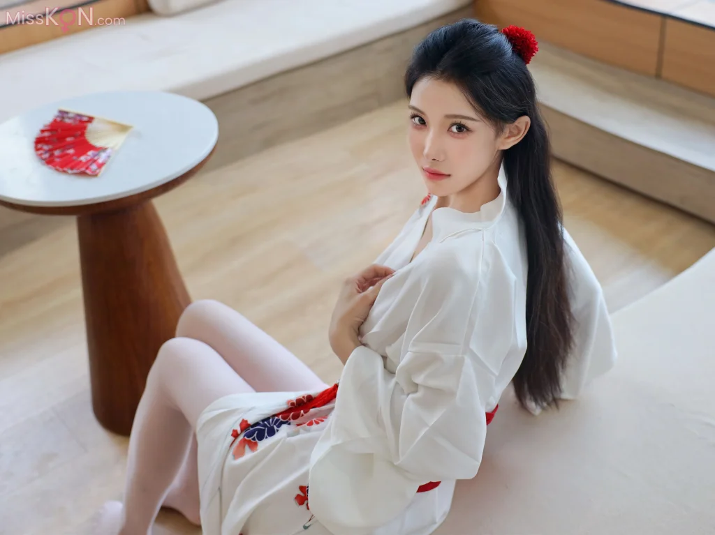 [XR Uncensored] 梨霜儿: R18 秀人网模特 潘金莲 (118 photos)