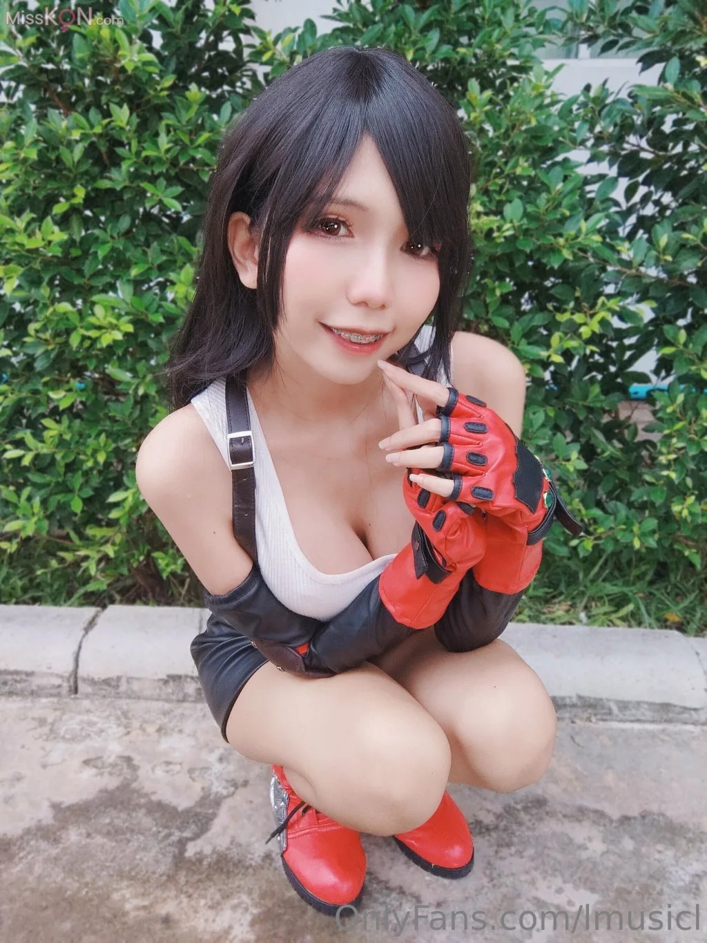 Coser@lMusicl: Tifa (24 photos)