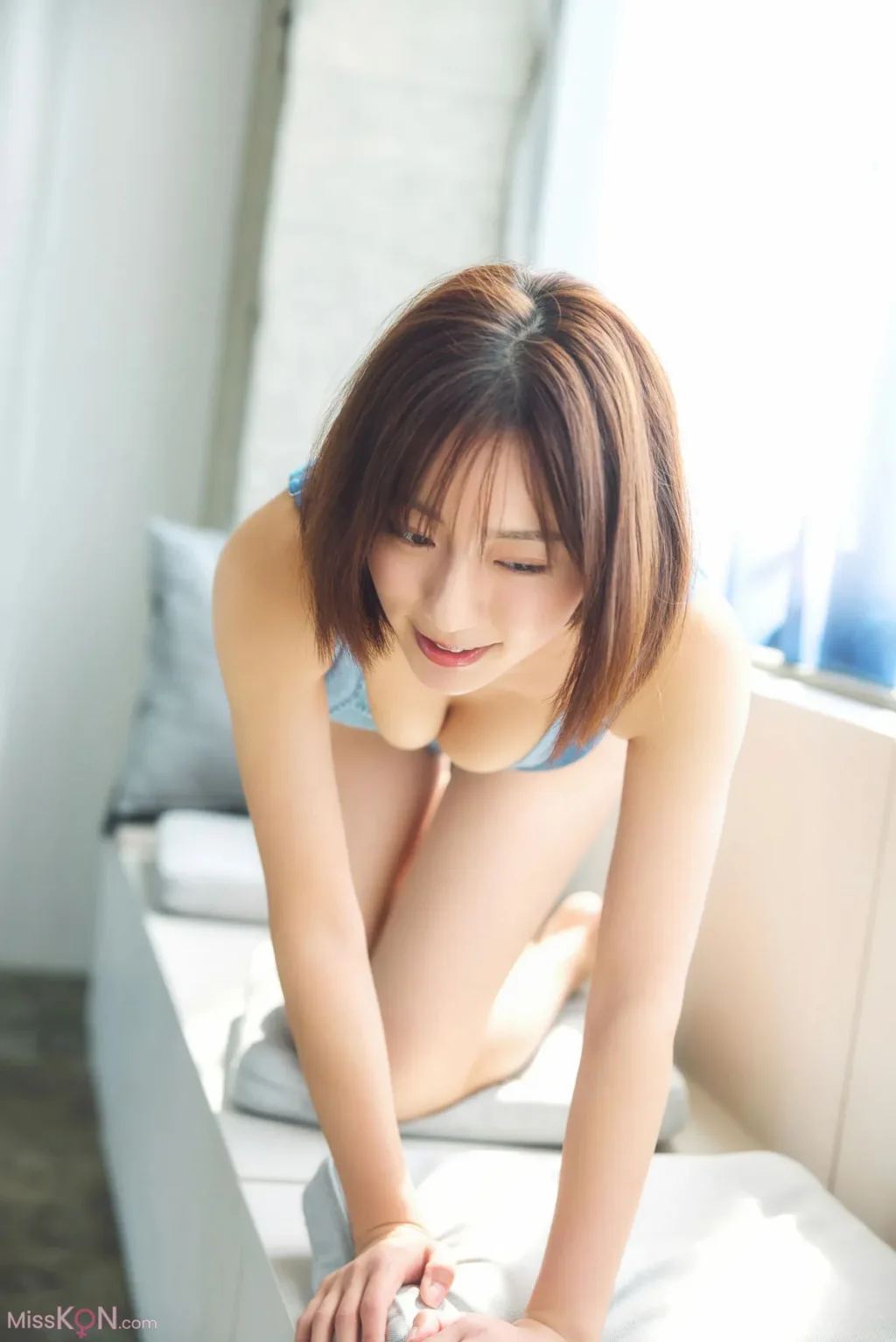 [JP] Miki Ide (井手美希): [Friday Digital Photobook] Graduation 卒業 Vol.1 (53 photos)