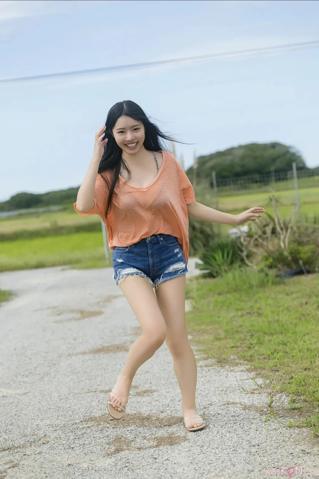 [JP] Momoha Takatsuru (高鶴桃羽): [Friday Digital Photobook] Lovely One ラブリースワン Vol.1 (Complete) (74 photos) – Page 2