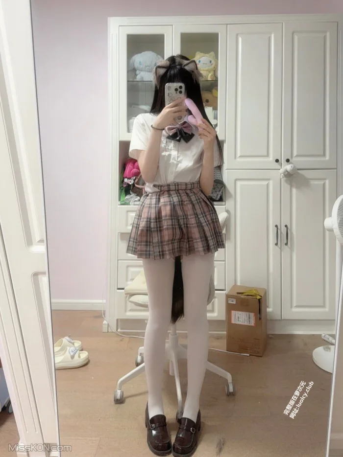 悠哉大王: 极品酥胸萝莉福利订阅 (28 photos + 13 videos) – Page 2