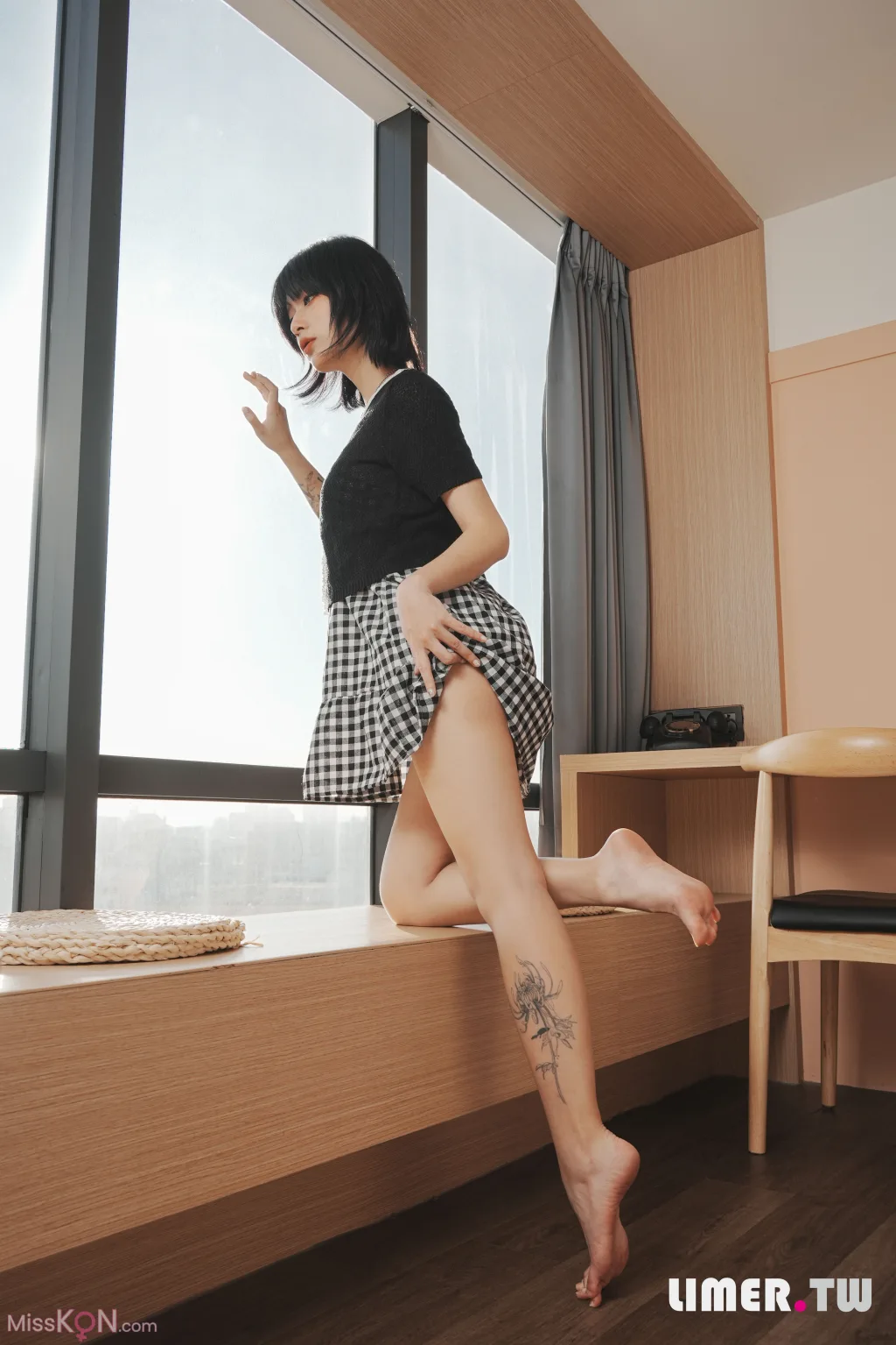 [Limerence原创] No.027: Yuni午后时光 白浓乳液足疗 (142 photos + 1 video) – Page 2