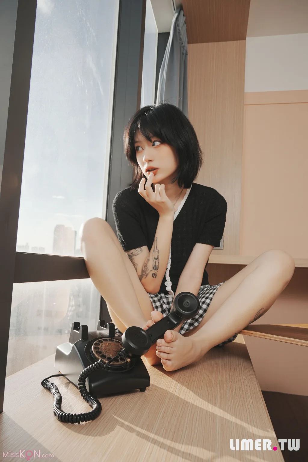 [Limerence原创] No.027: Yuni午后时光 白浓乳液足疗 (142 photos + 1 video) – Page 3