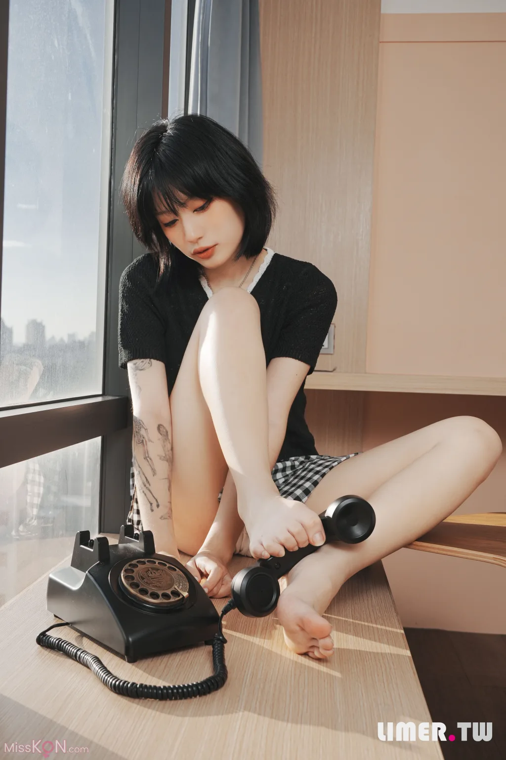 [Limerence原创] No.027: Yuni午后时光 白浓乳液足疗 (142 photos + 1 video) – Page 3