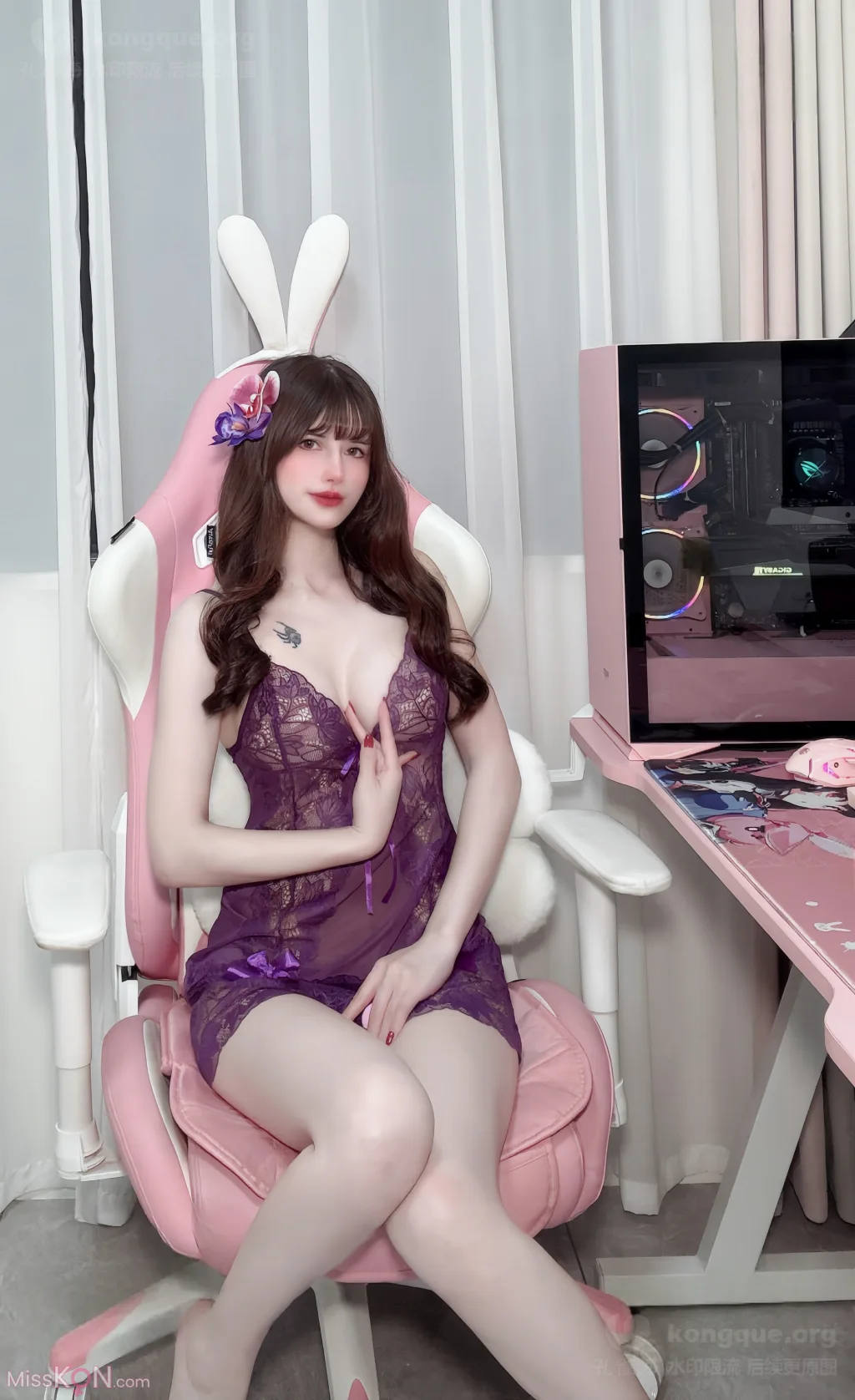 Coser@鹿八岁: 自拍 (32 photos + 1 video)