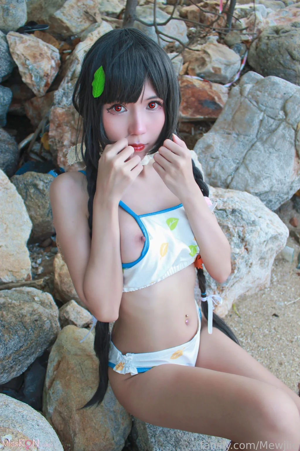 Coser@lMusicl: Miyu Bikini (39 photos)