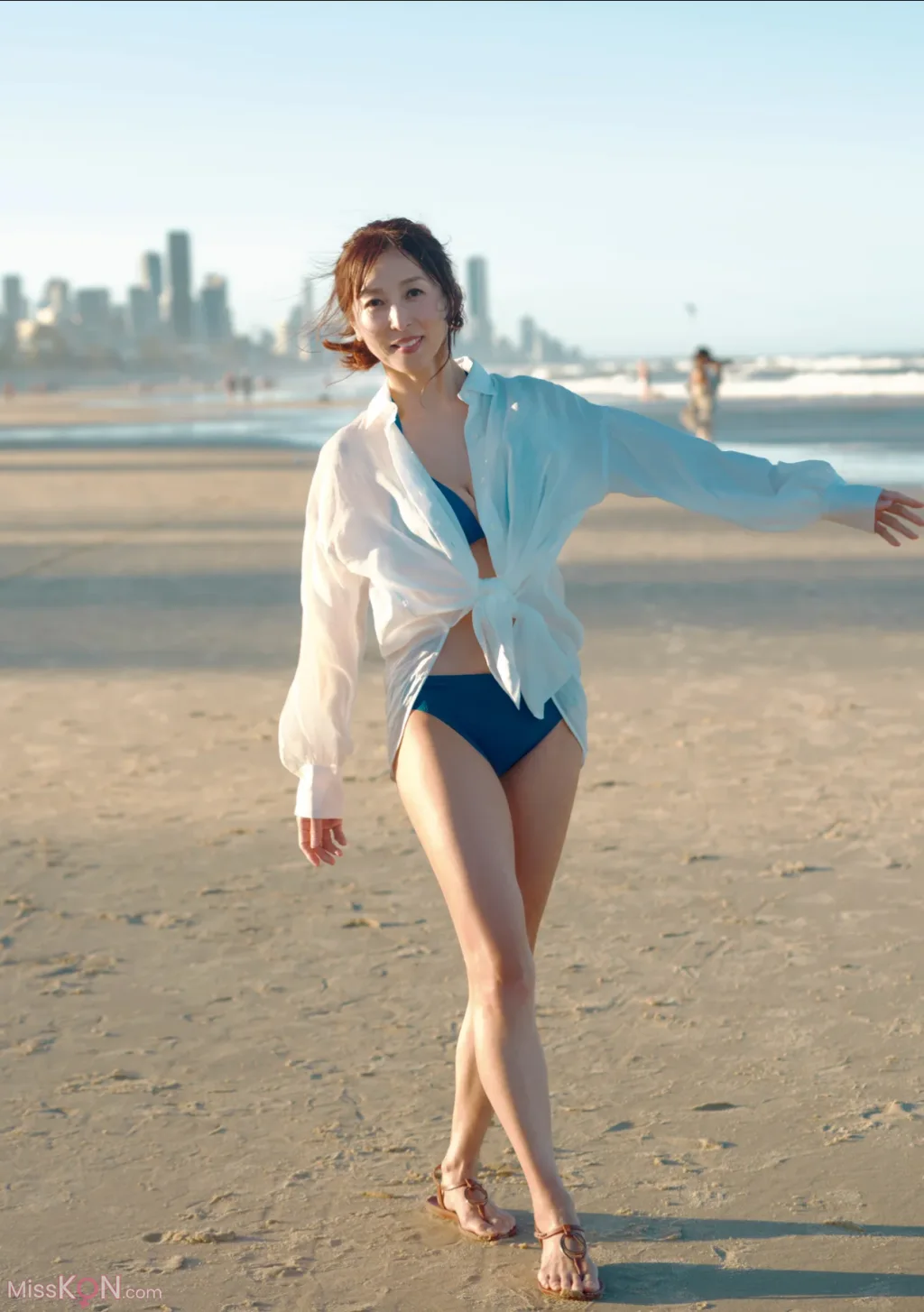 [JP] Reiko Kato (かとうれいこ): FRIDAY GOLD すてきなことだと思うから (+other cut) (18 photos) – Page 2