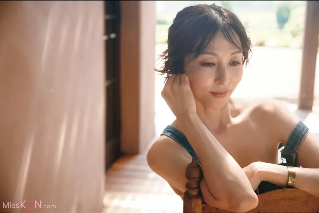 [JP] Reiko Kato (かとうれいこ): FRIDAY GOLD すてきなことだと思うから (+other cut) (18 photos) – Page 2