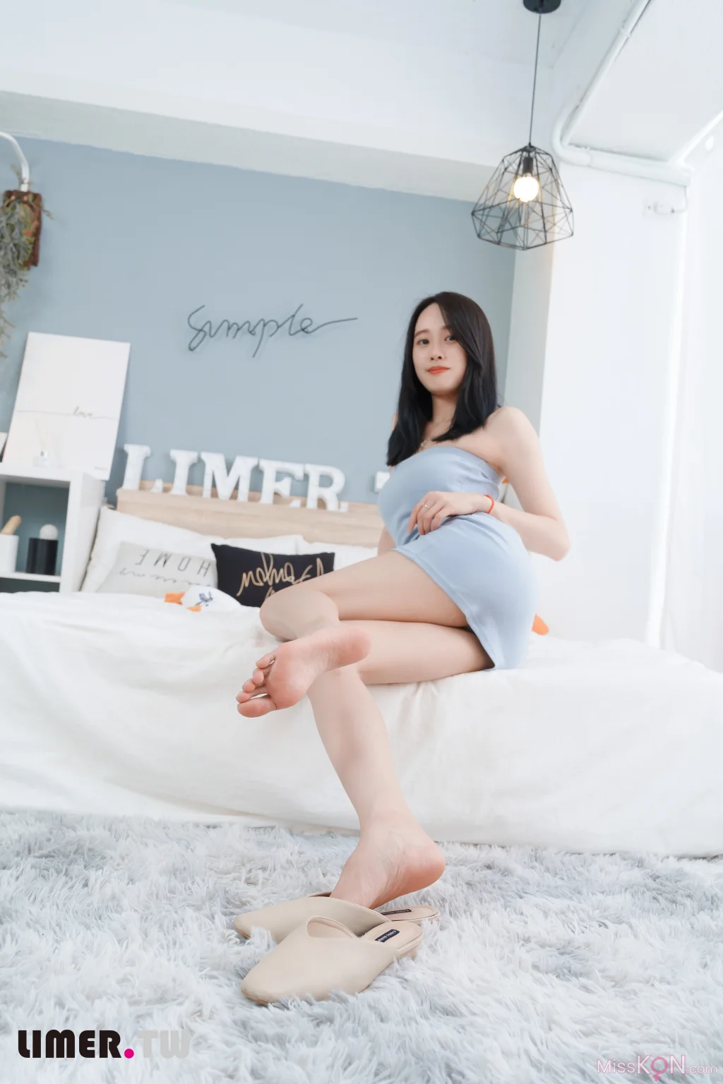 [Limerence原创] No.034: 极品女神Sammy 嫩足玩弄穆勒鞋 (145 photos + 1 video) – Page 3