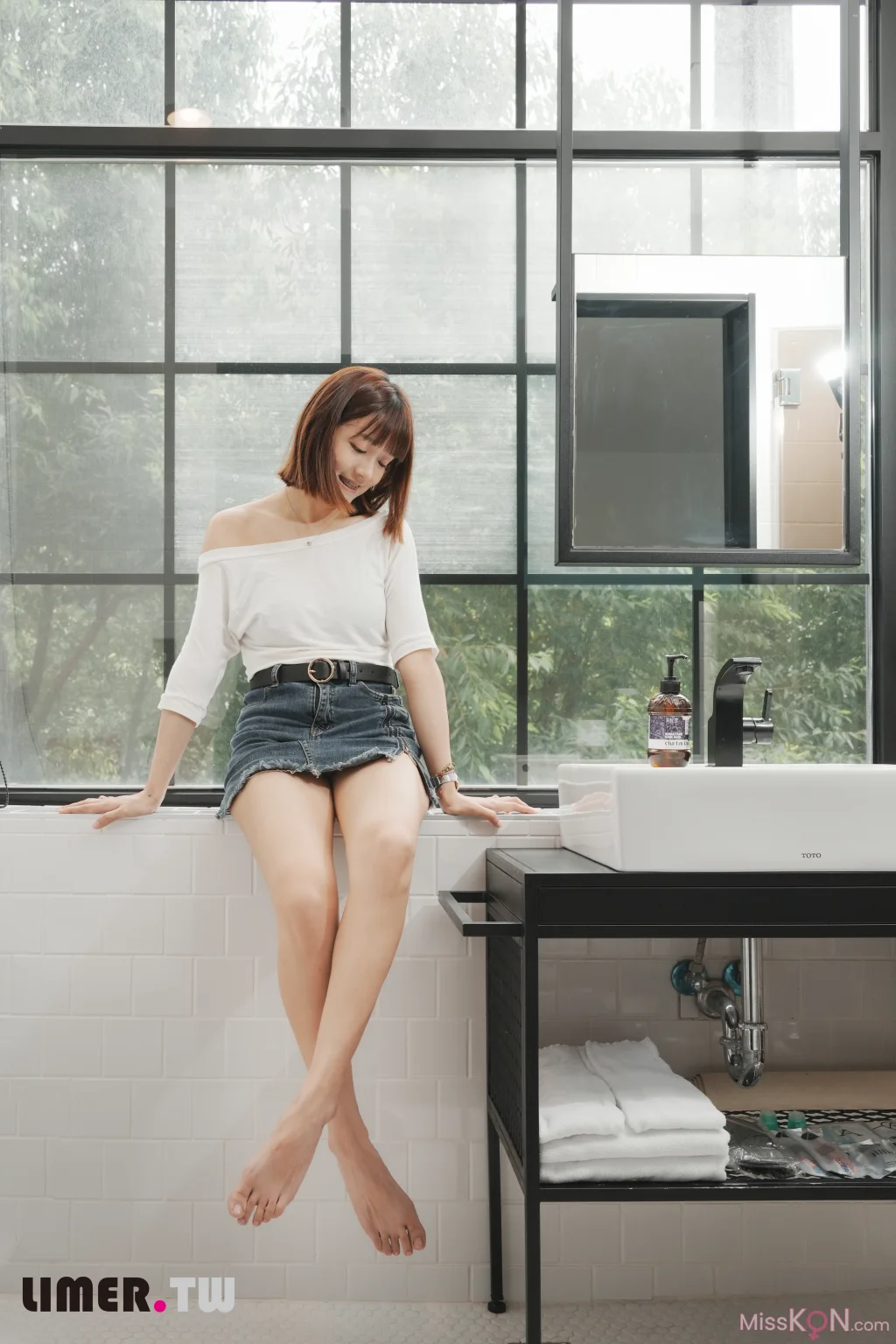 [Limerence原创] No.036: Betty 微笑女孩极致裸足 (170 photos) – Page 3