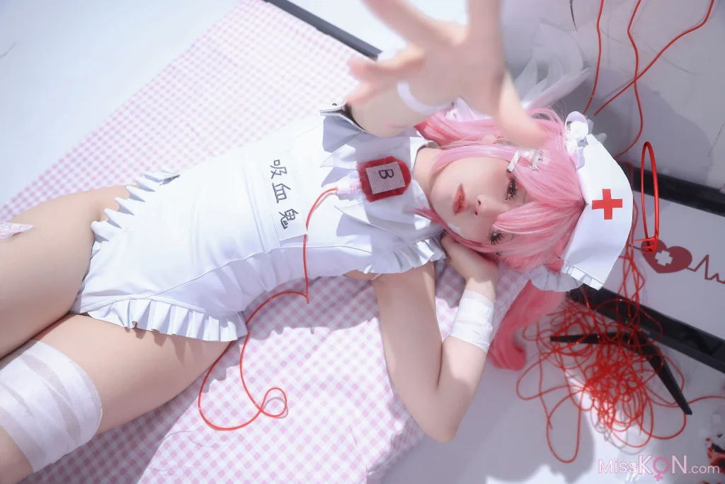 Coser@G44不会受伤: 见习看护师 月夜见爱 (31 photos)