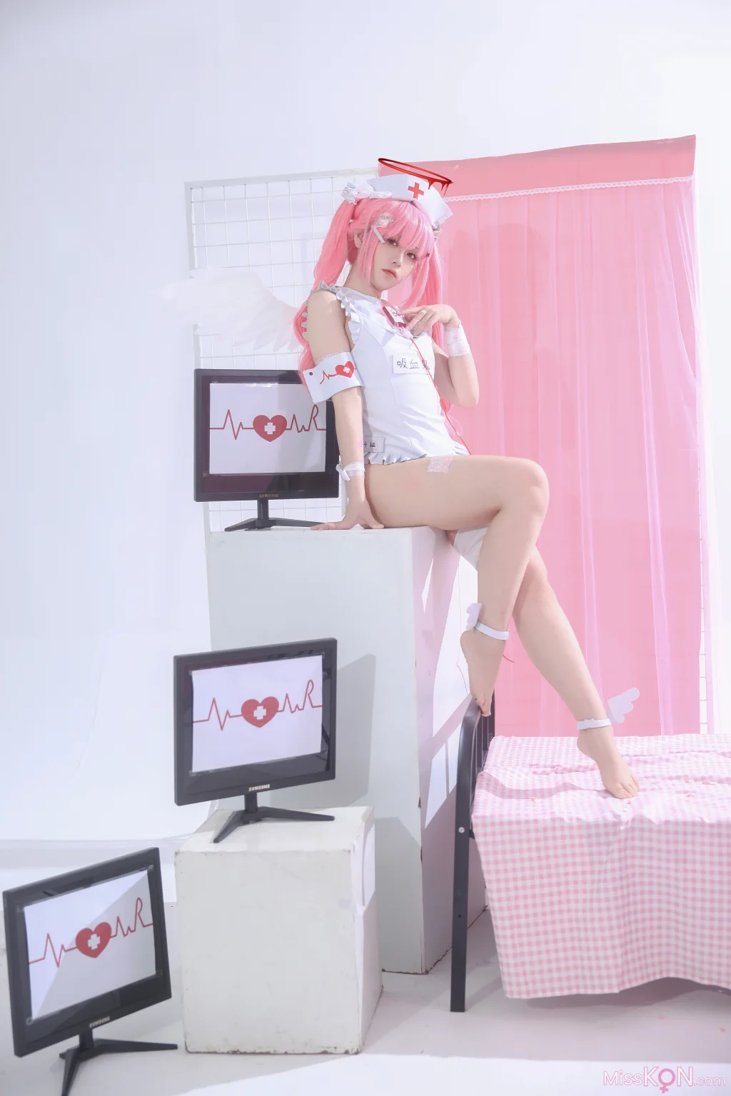 Coser@G44不会受伤: 见习看护师 月夜见爱 (31 photos) – Page 2
