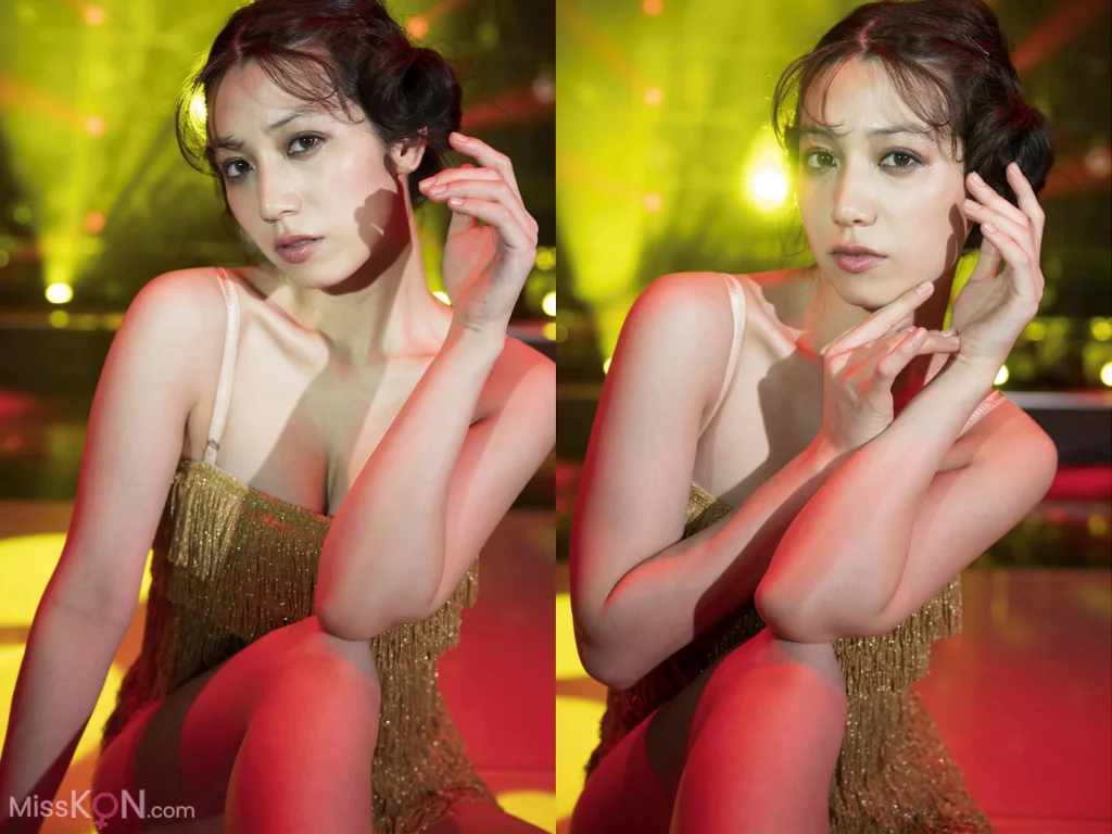 [JP] Airi Satō (佐藤あいり): FRIDAYデジタル写真集 スポットライトに照らされて (32 photos)