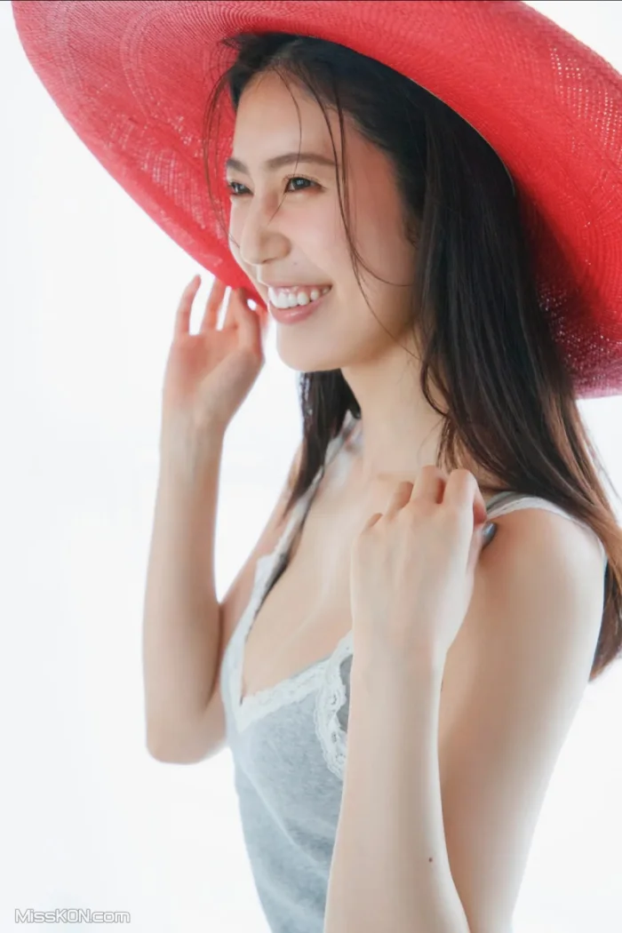 [JP] Natsuki Abe (阿部なつき): FRIDAY Monthly Girl 053 完全未発表100カット＆ムービー (100 photos + 1 video)