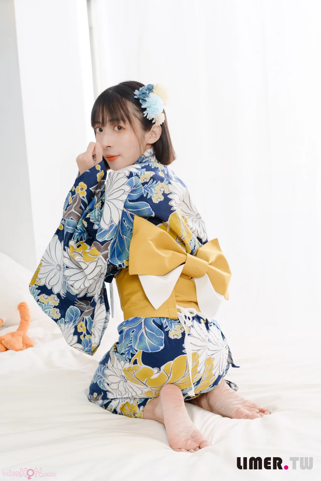 [Limerence原创] No.042: 日本妹子子 超敏感脚脚初次被TK (160 photos) – Page 2