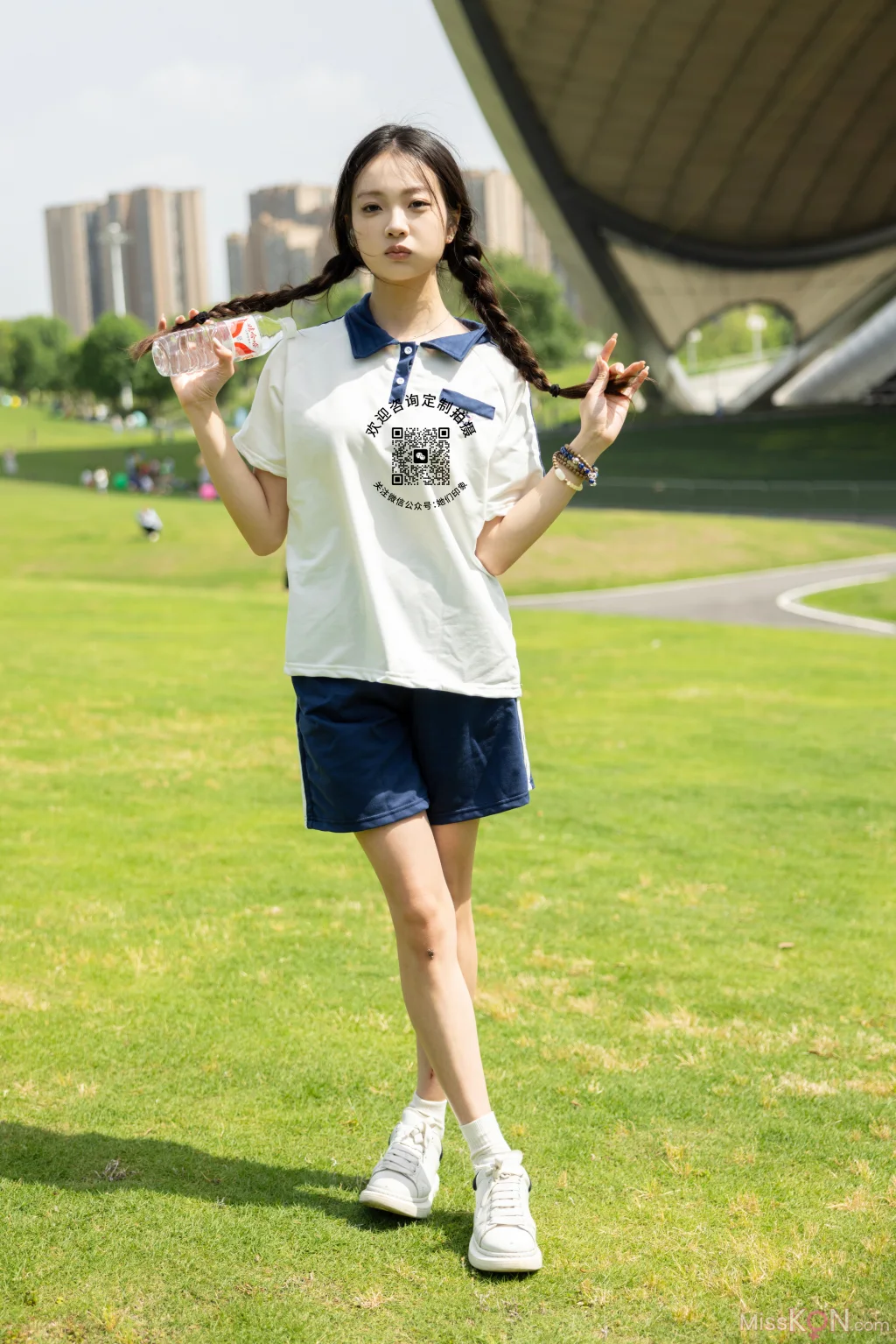 [她们印象] No.017: 小鸣 (163 photos + 1 video)