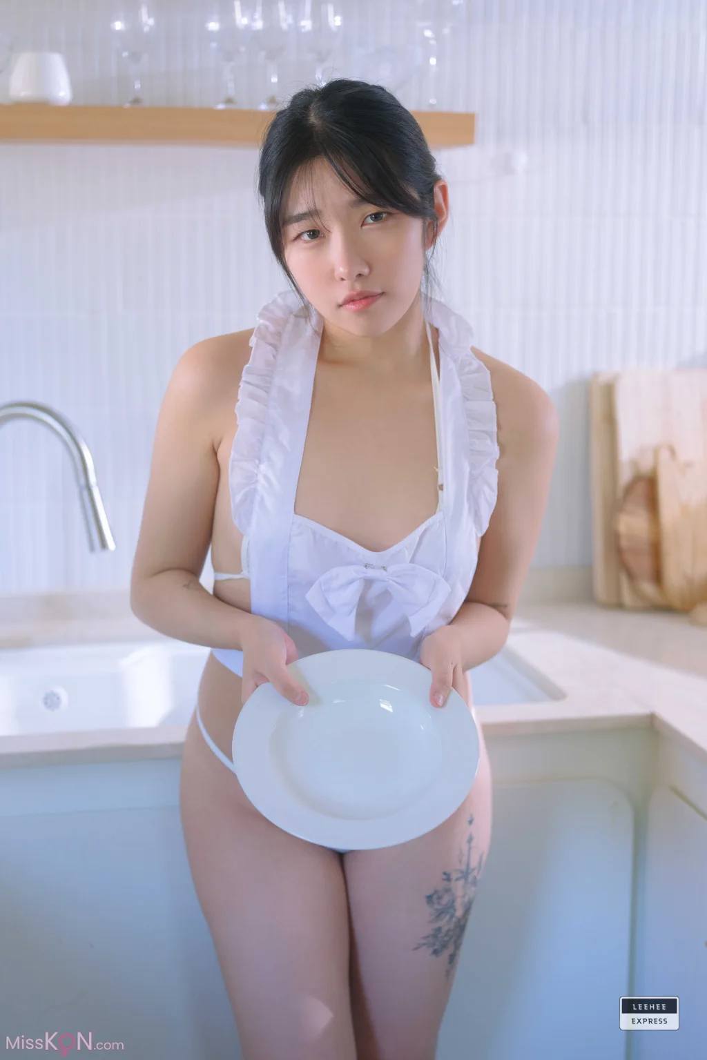 [LE] LEBE-176: Sonson (손손) (74 photos) – Page 4