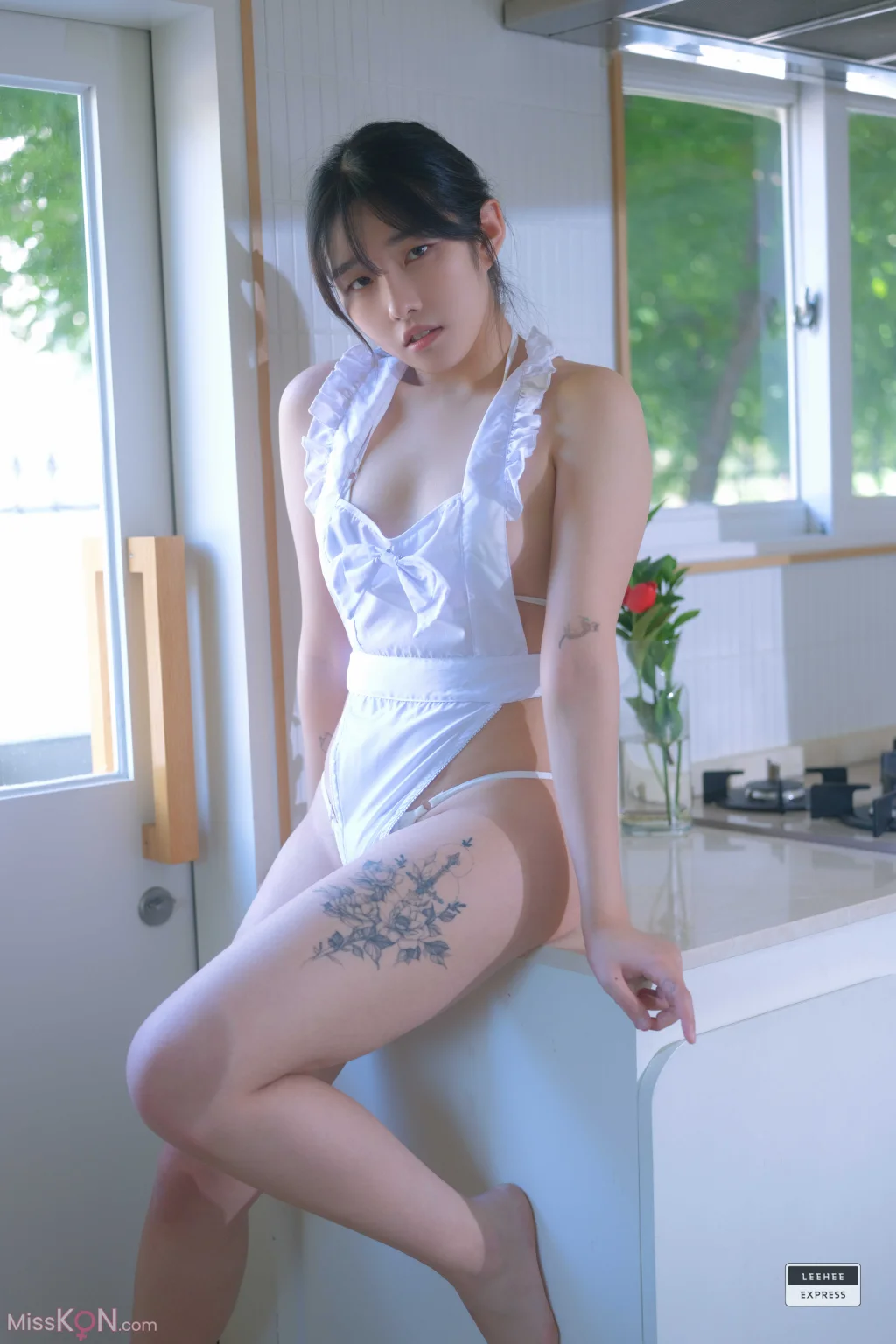 [LE] LEBE-176: Sonson (손손) (74 photos) – Page 4