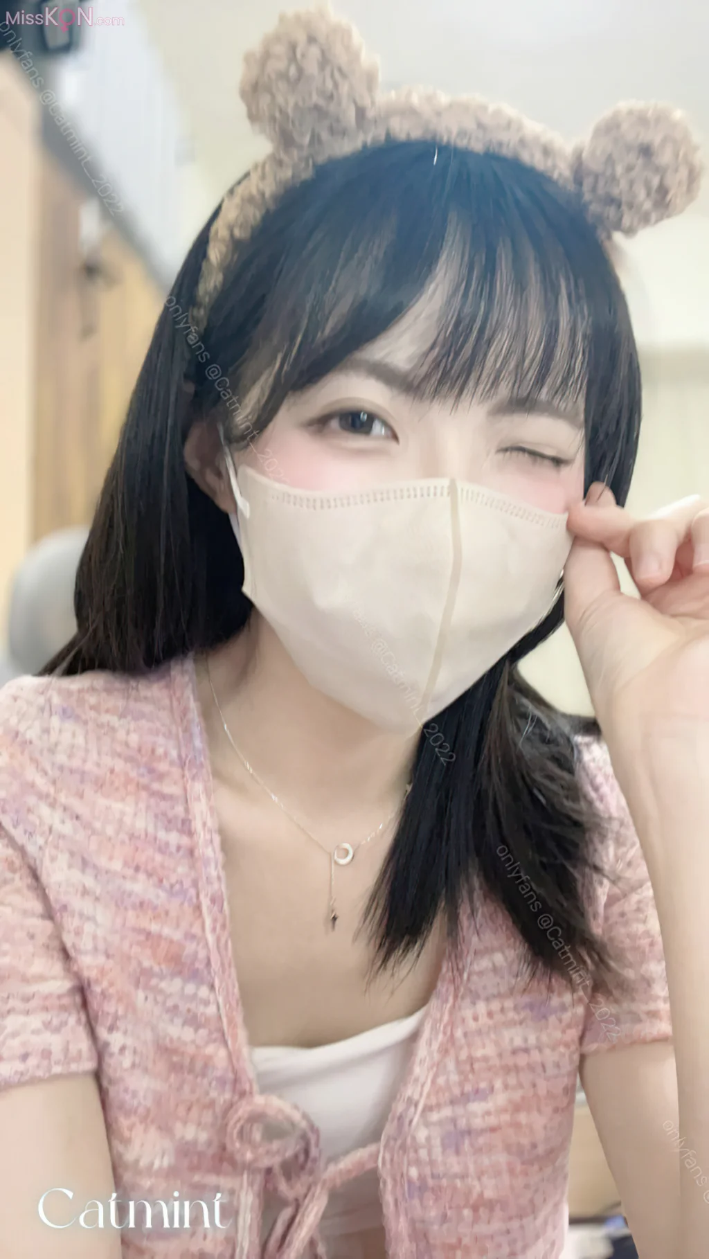 catmint_2022(猫薄荷): OnlyFans反差萝莉 收费订阅合集 (424 photos + 194 videos)
