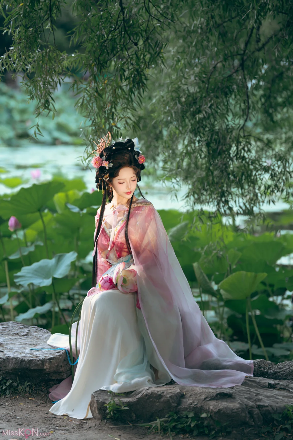 Coser@雯妹不讲道理: 祝您中秋快乐owo (20 photos)