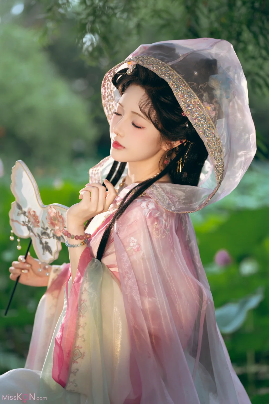 Coser@雯妹不讲道理: 祝您中秋快乐owo (20 photos)