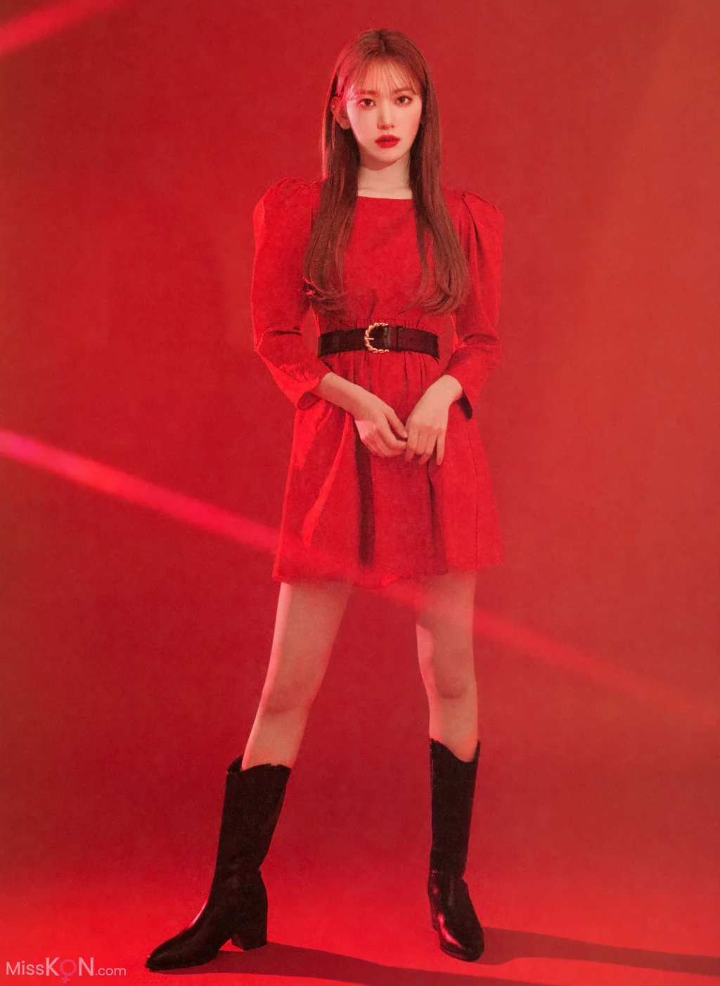 [JP] Sakura Miyawaki (宮脇咲良): Graduation Visual Booklet (85 photos) – Page 2