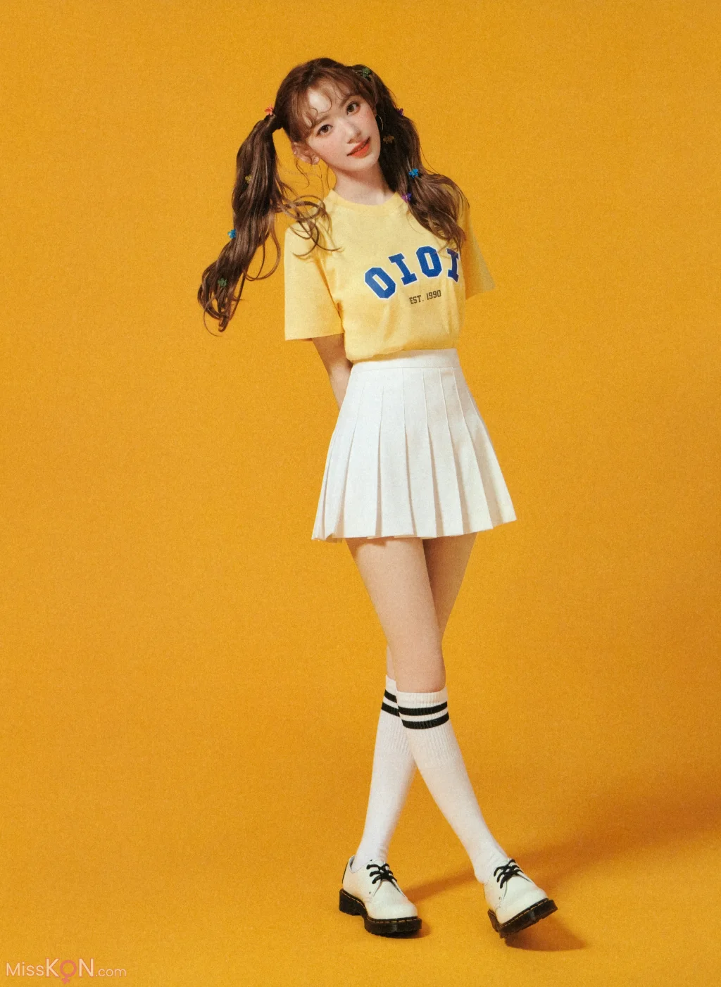 [JP] Sakura Miyawaki (宮脇咲良): Graduation Visual Booklet (85 photos) – Page 3