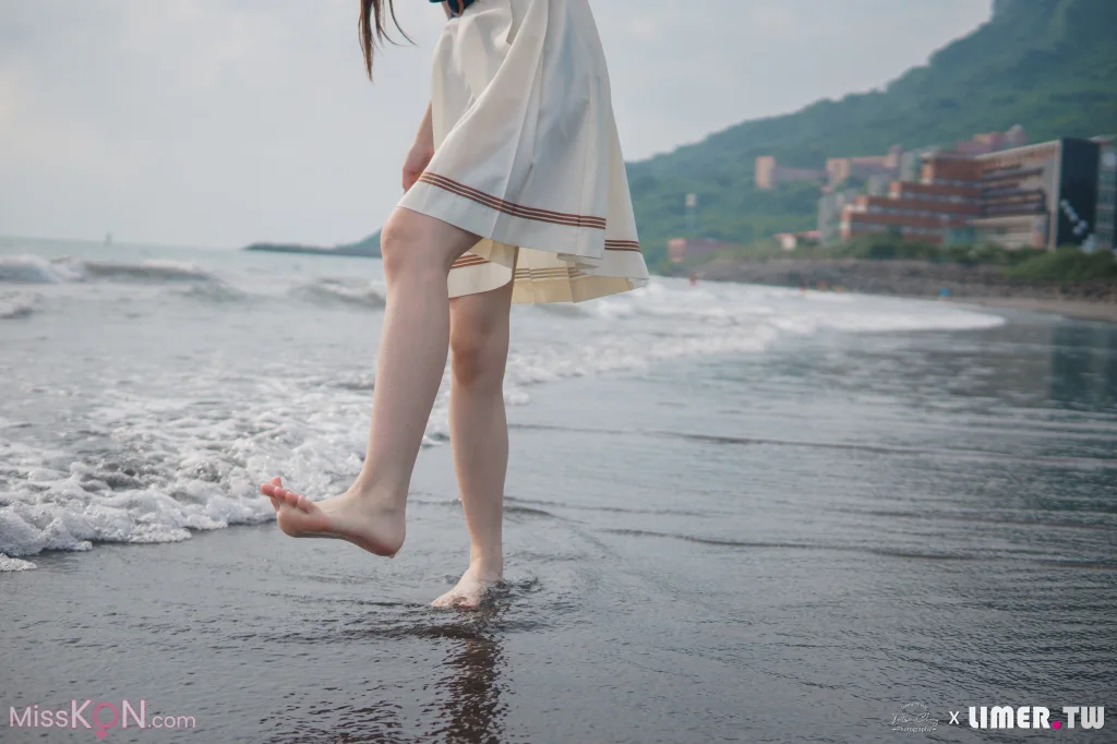 [Limerence原创] No.044: 海蓝 JK盛夏服海边戏水 (300 photos + 1 video)