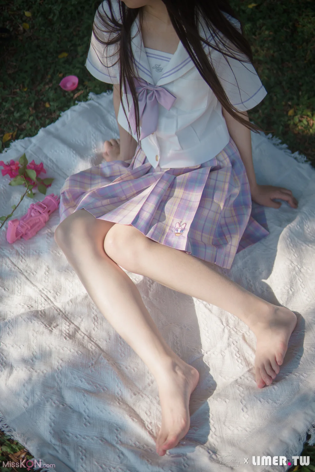 [Limerence原创] No.047: 海蓝 白皙希腊脚 JK户外野餐 (199 photos + 1 video) – Page 2