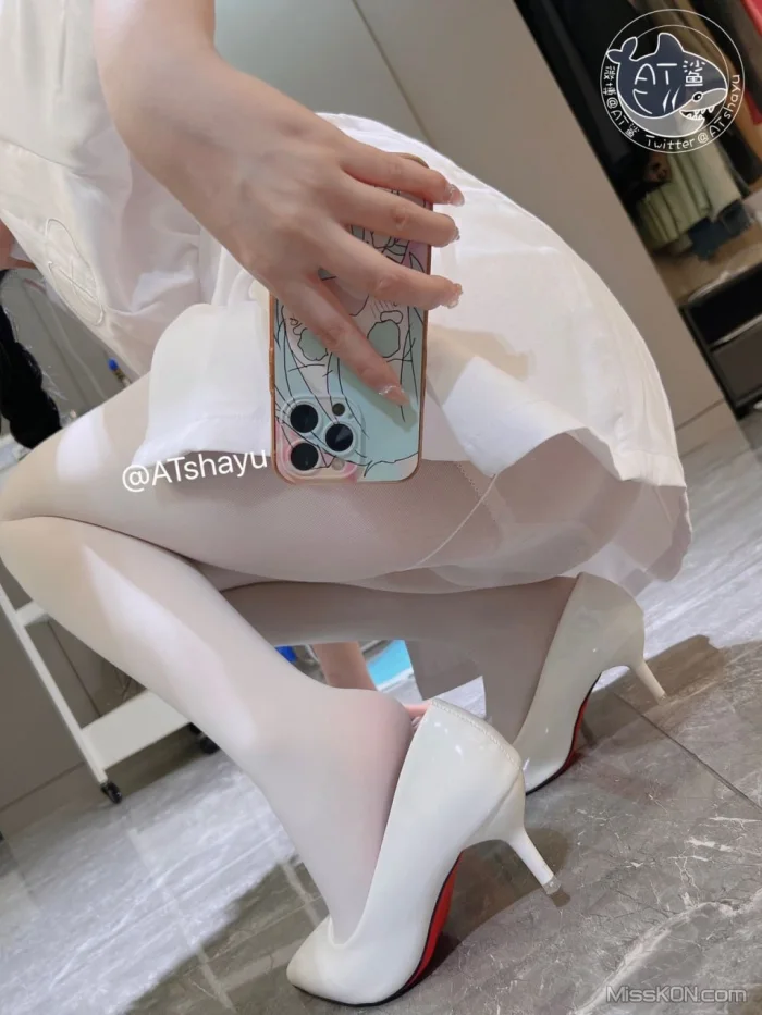 Coser@AT鲨: 白丝护士 (141 photos + 2 videos)