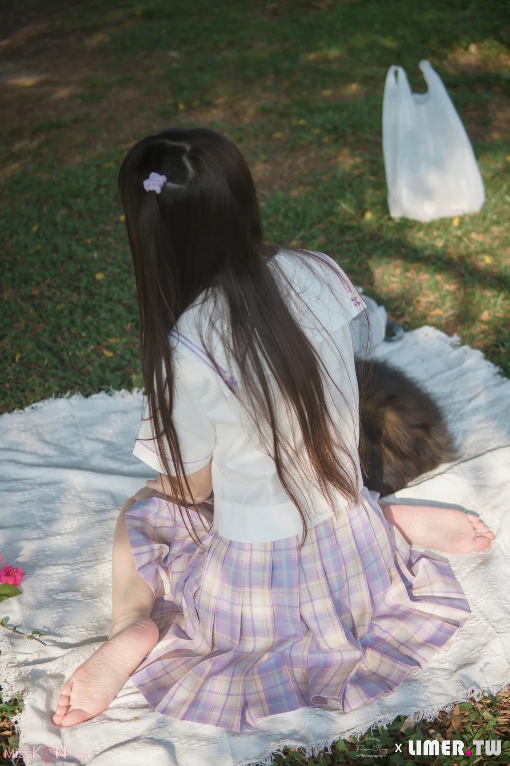[Limerence原创] No.047: 海蓝 白皙希腊脚 JK户外野餐 (199 photos + 1 video) – Page 2