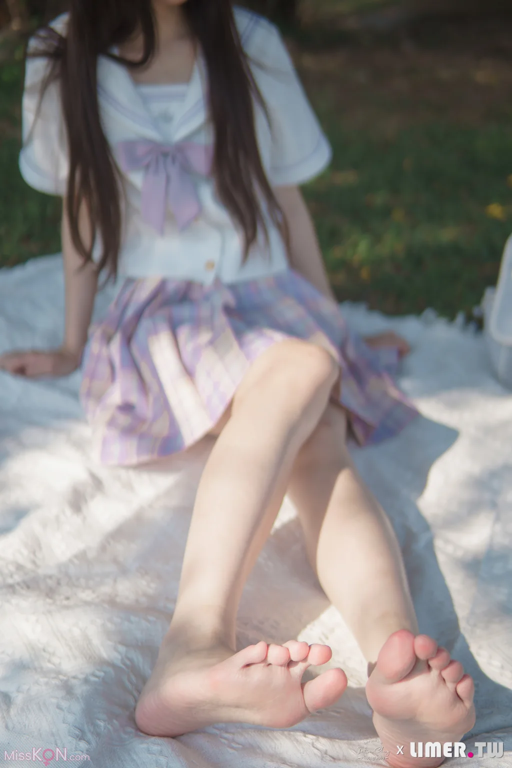 [Limerence原创] No.047: 海蓝 白皙希腊脚 JK户外野餐 (199 photos + 1 video) – Page 3