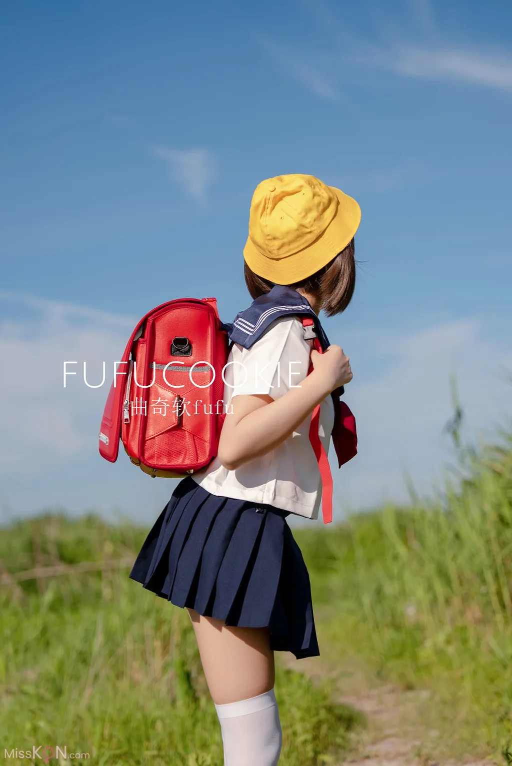 曲奇软fufu: 放课后 (50 photos)