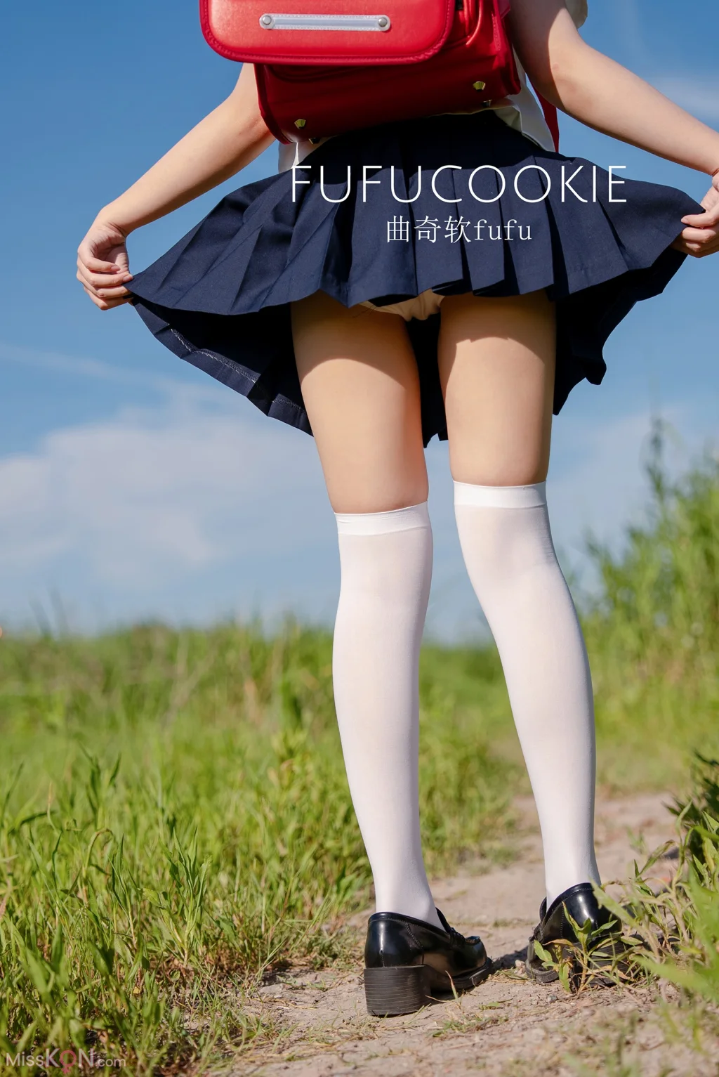 曲奇软fufu: 放课后 (50 photos)