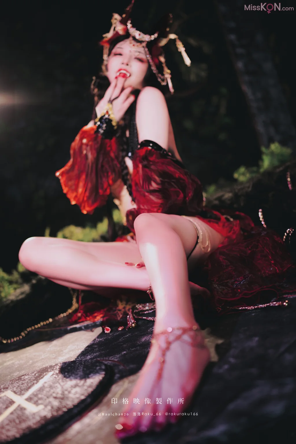Coser@落落Raku: 宵闇神樂 (32 photos)