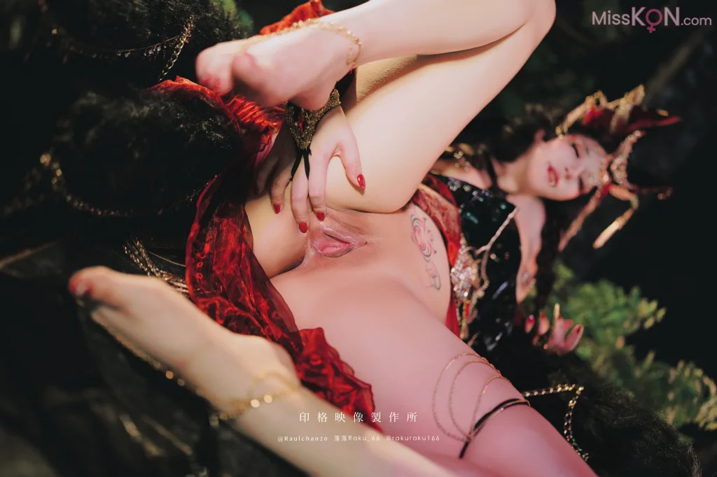 Coser@落落Raku: 宵闇神樂 (32 photos) – Page 2